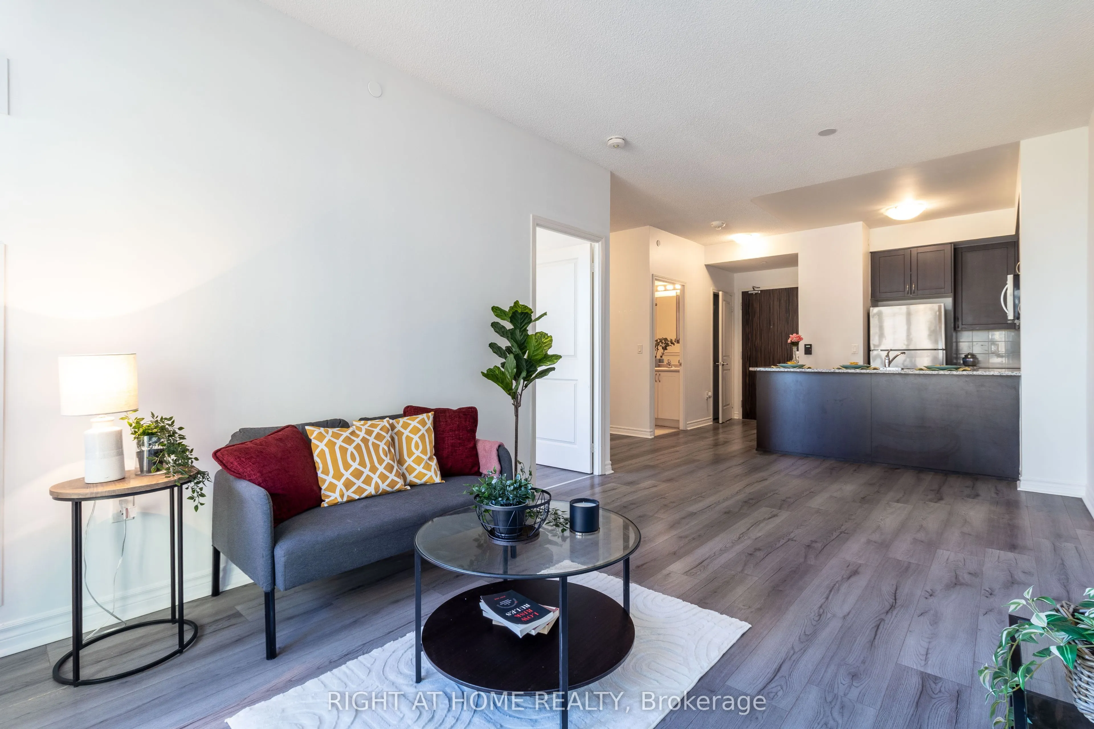 349 Rathburn Road W, #511