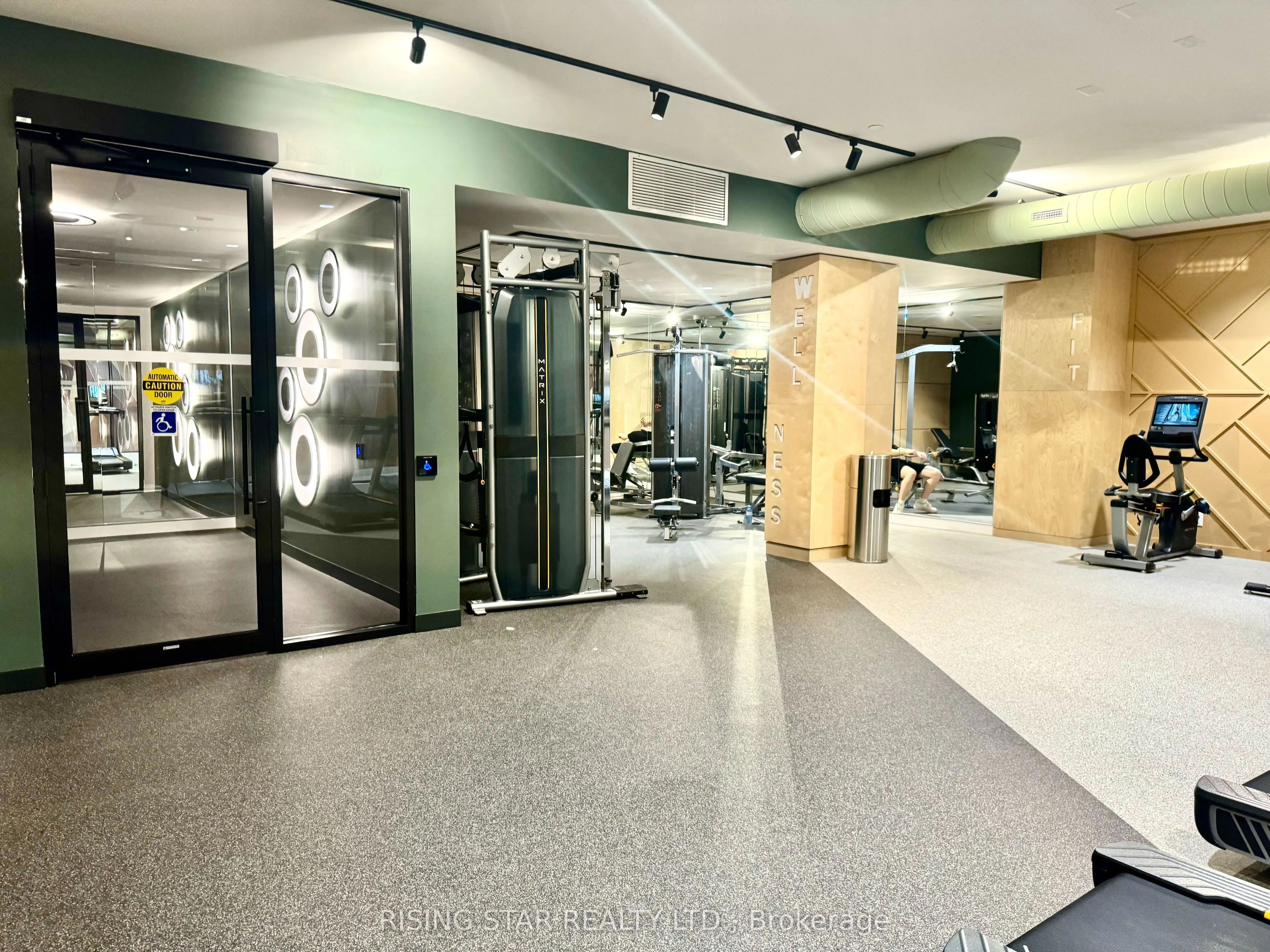 2495 Eglinton Ave Avenue W, #1209