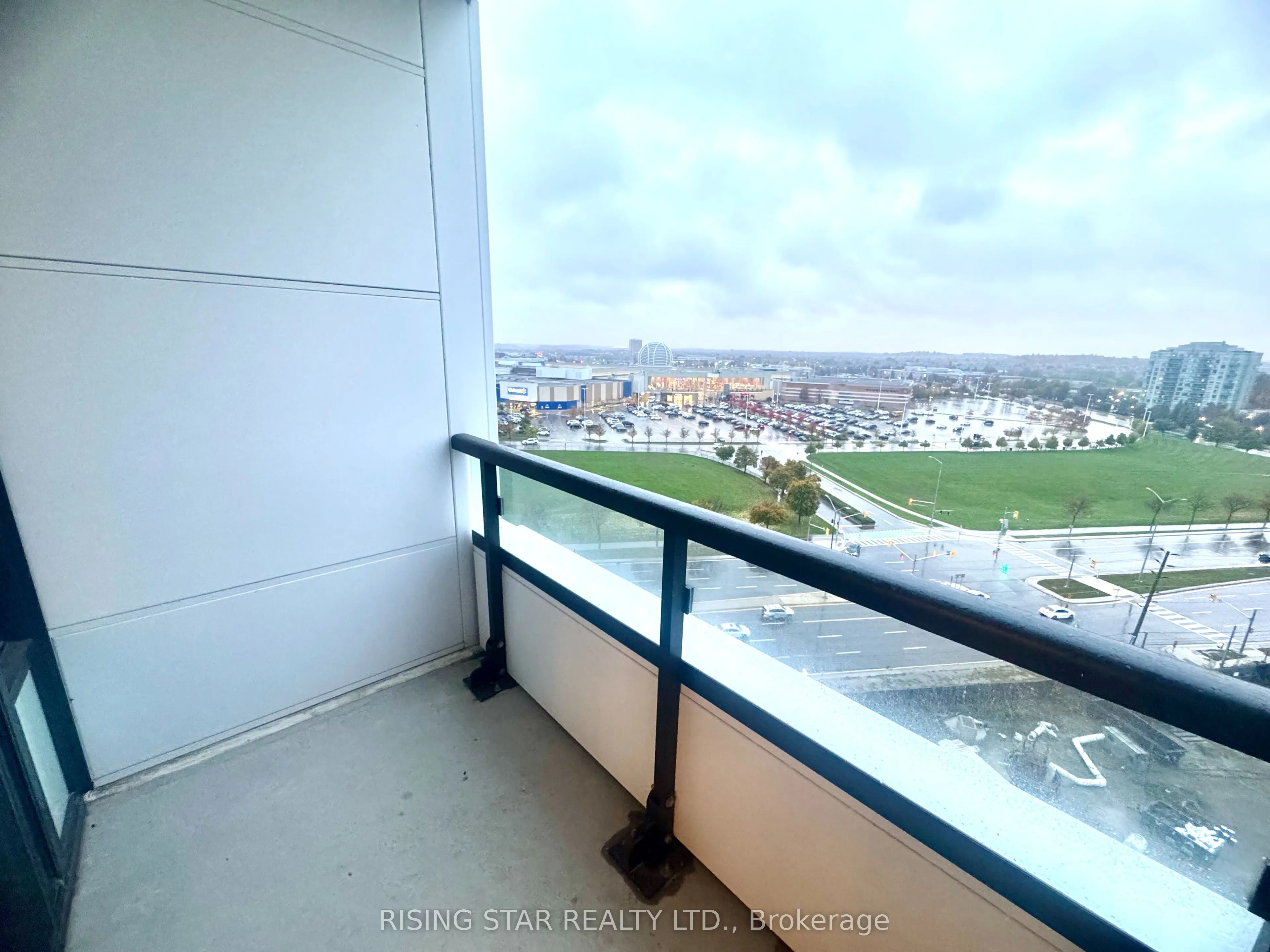 2495 Eglinton Ave Avenue W, #1209