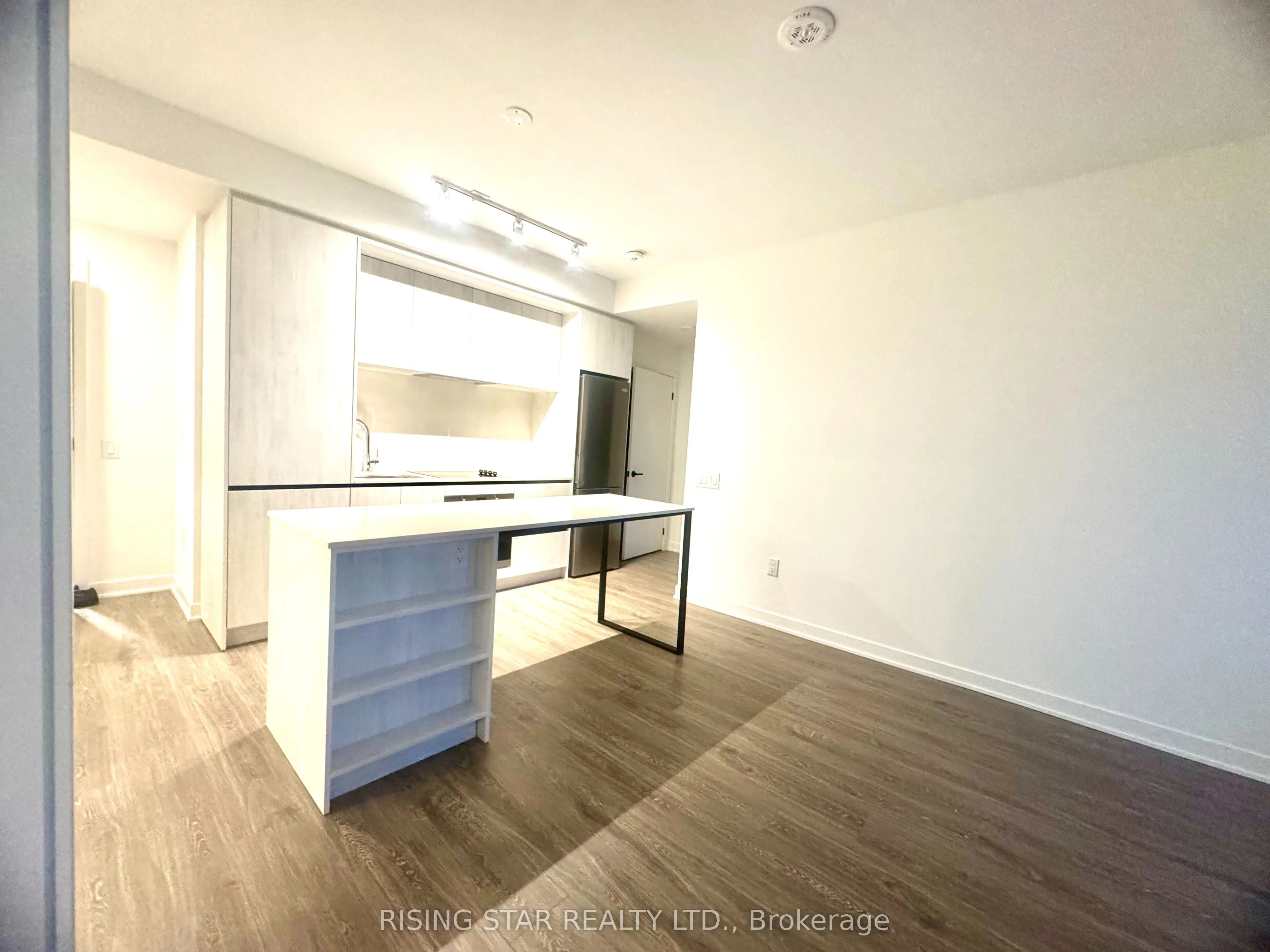 2495 Eglinton Ave Avenue W, #1209