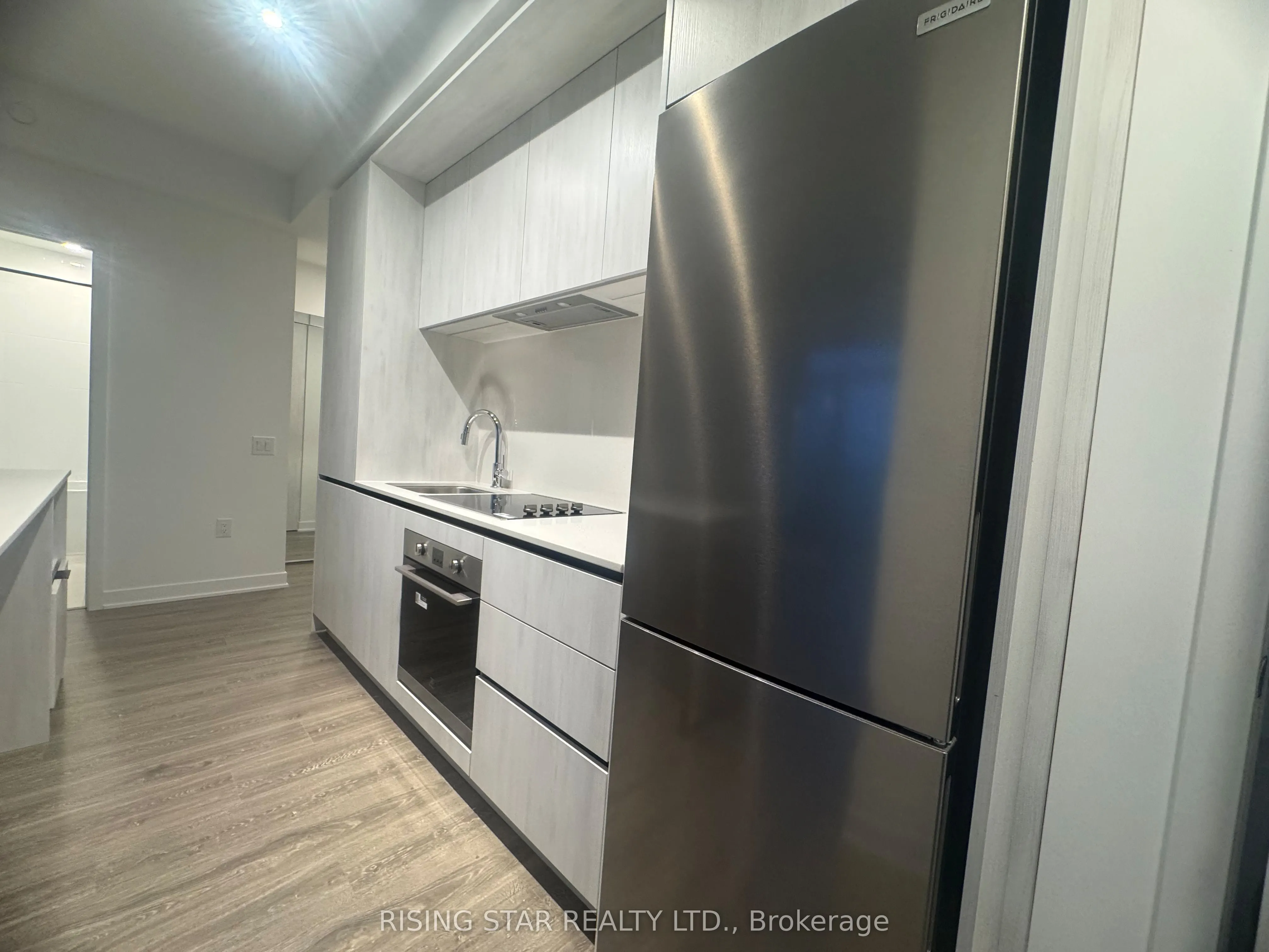 2495 Eglinton Ave Avenue W, #1209