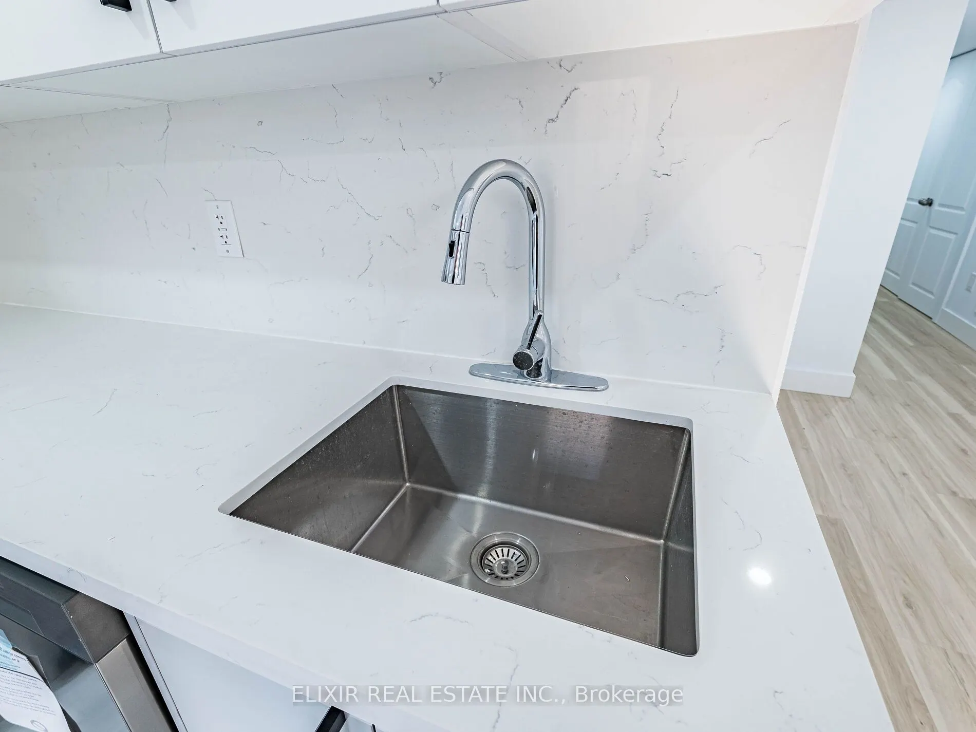 20 Penn Drive, #BSMT