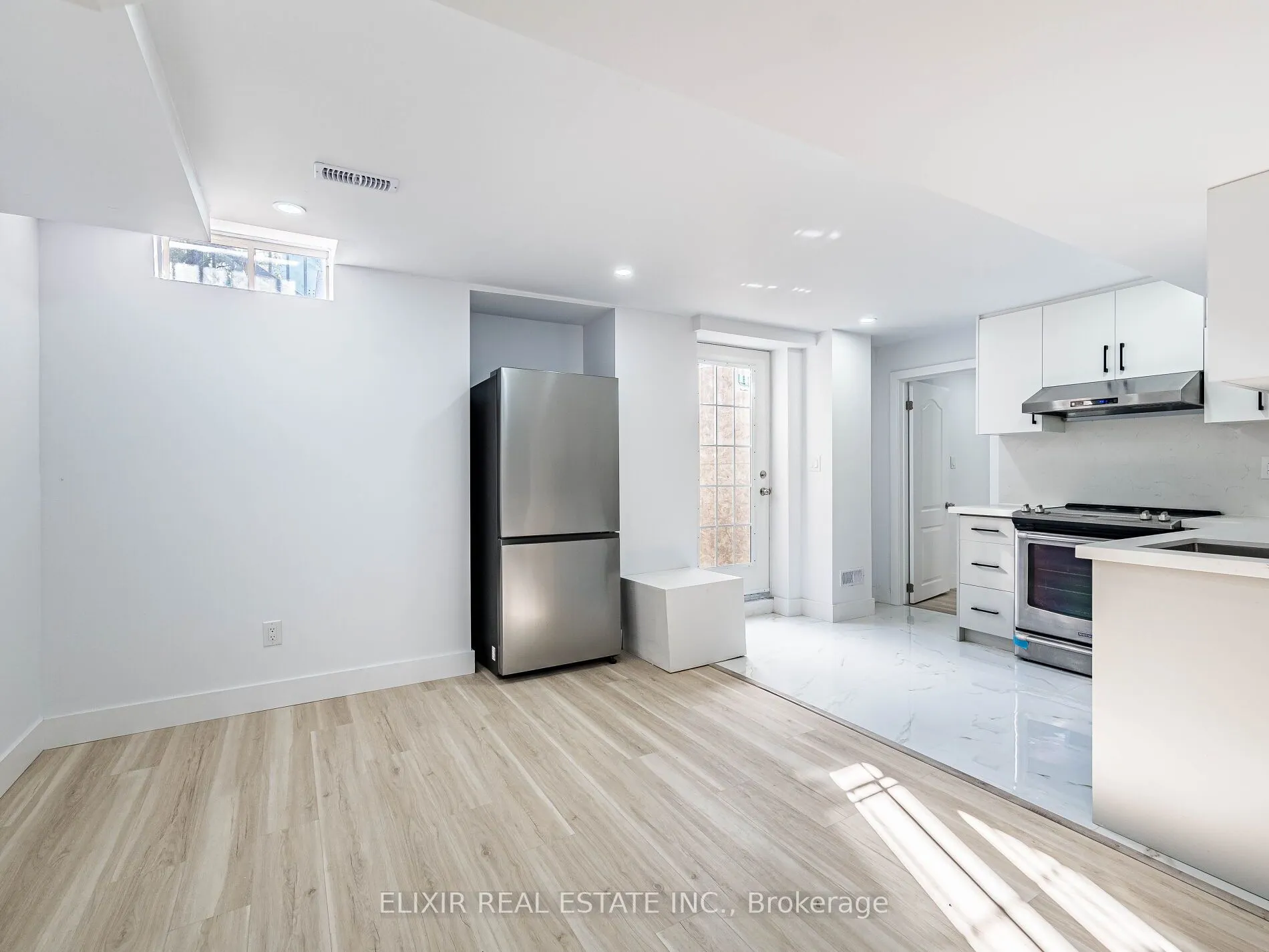 20 Penn Drive, #BSMT