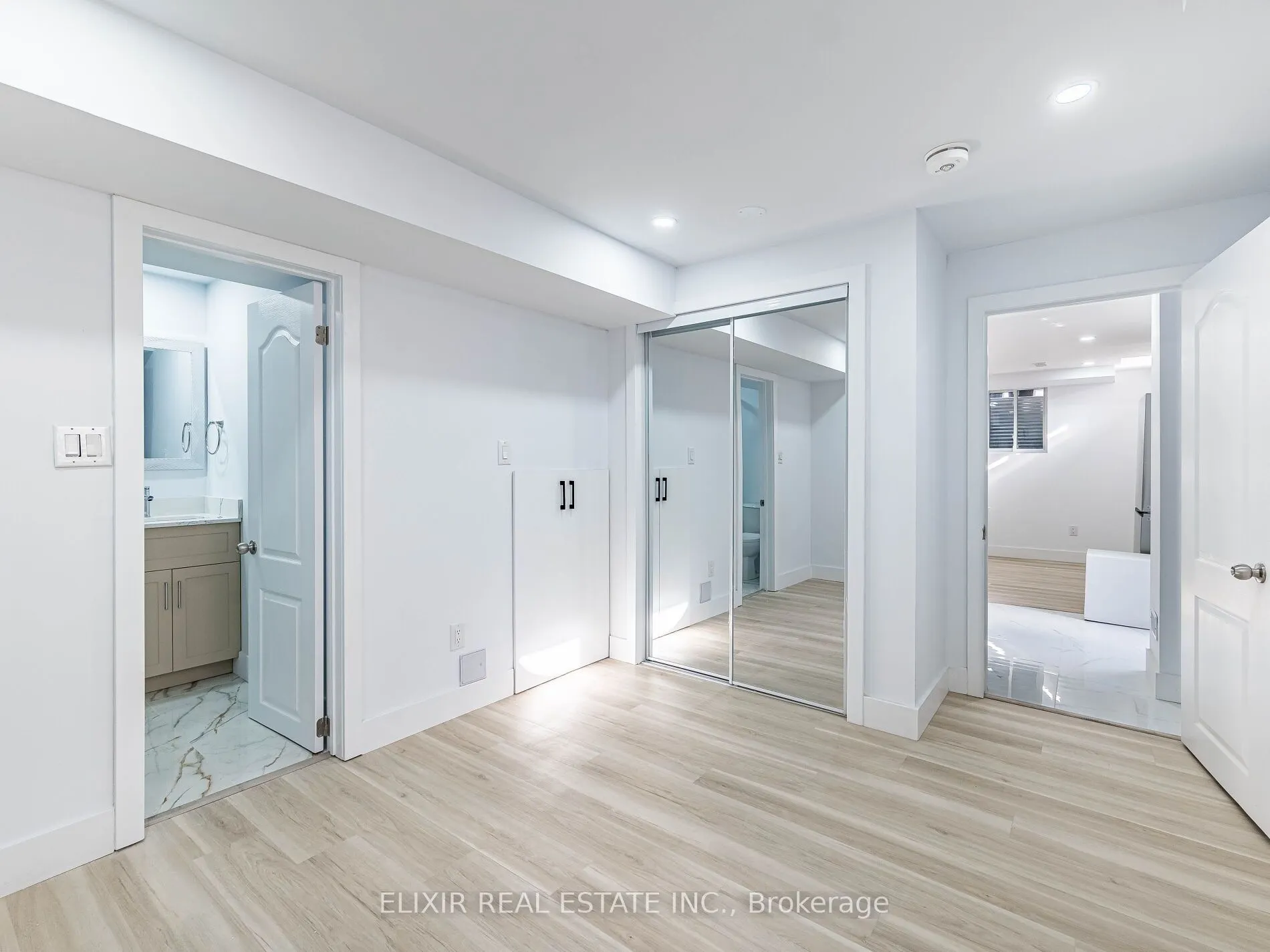 20 Penn Drive, #BSMT