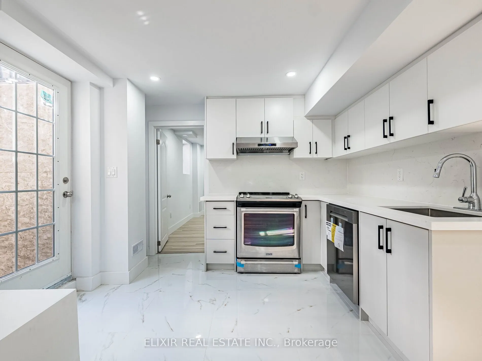 20 Penn Drive, #BSMT