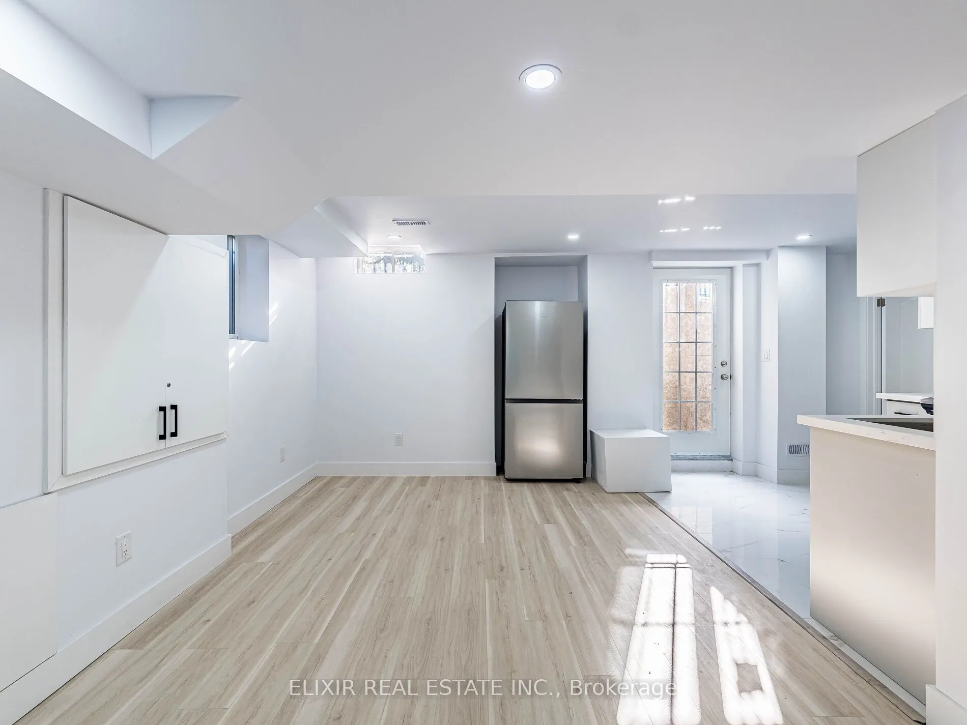 20 Penn Drive, #BSMT