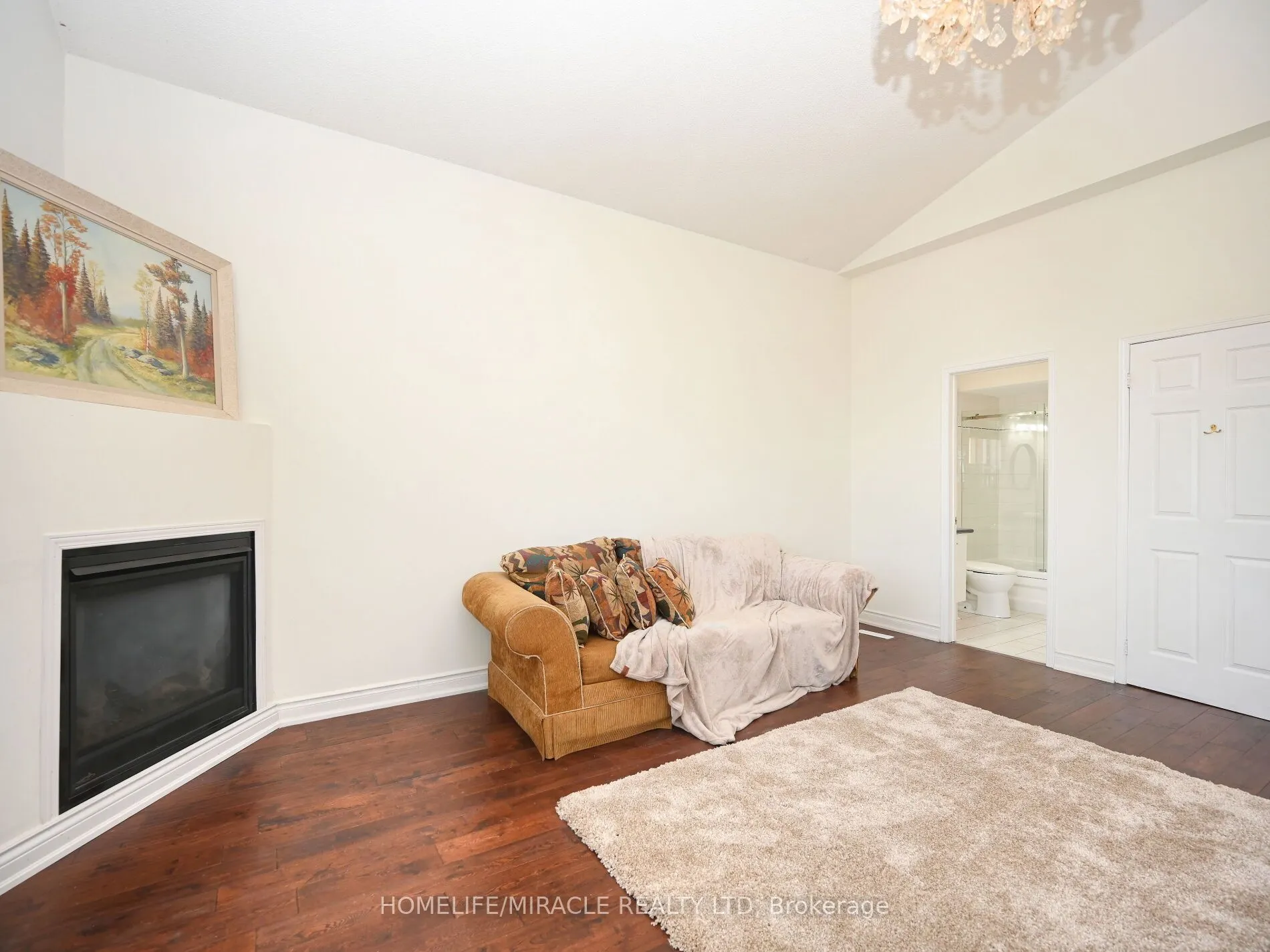 1184 Windsor Hill Boulevard