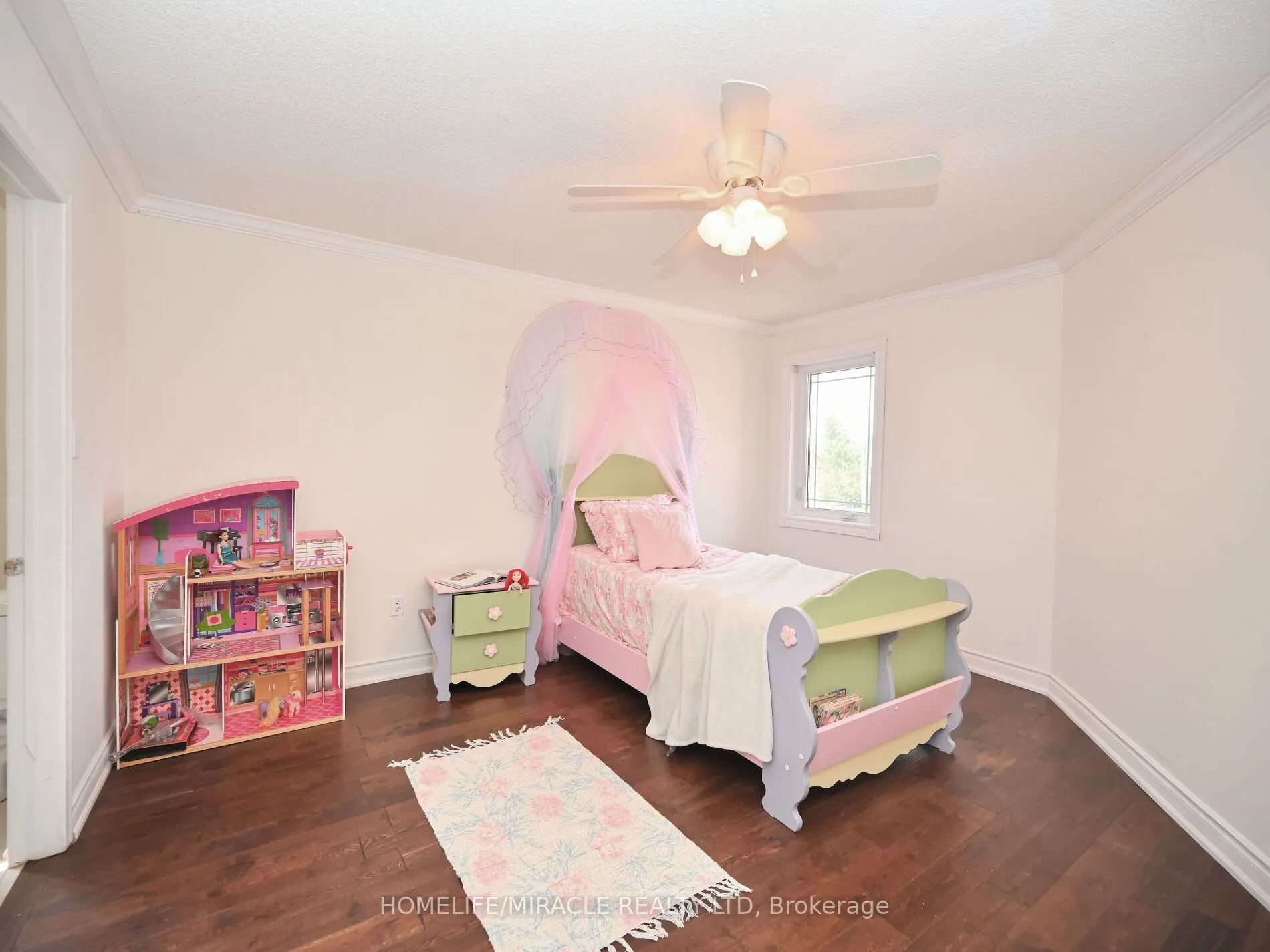 1184 Windsor Hill Boulevard