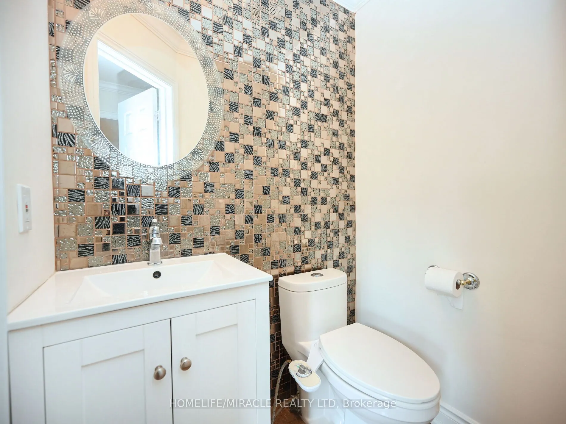 1184 Windsor Hill Boulevard