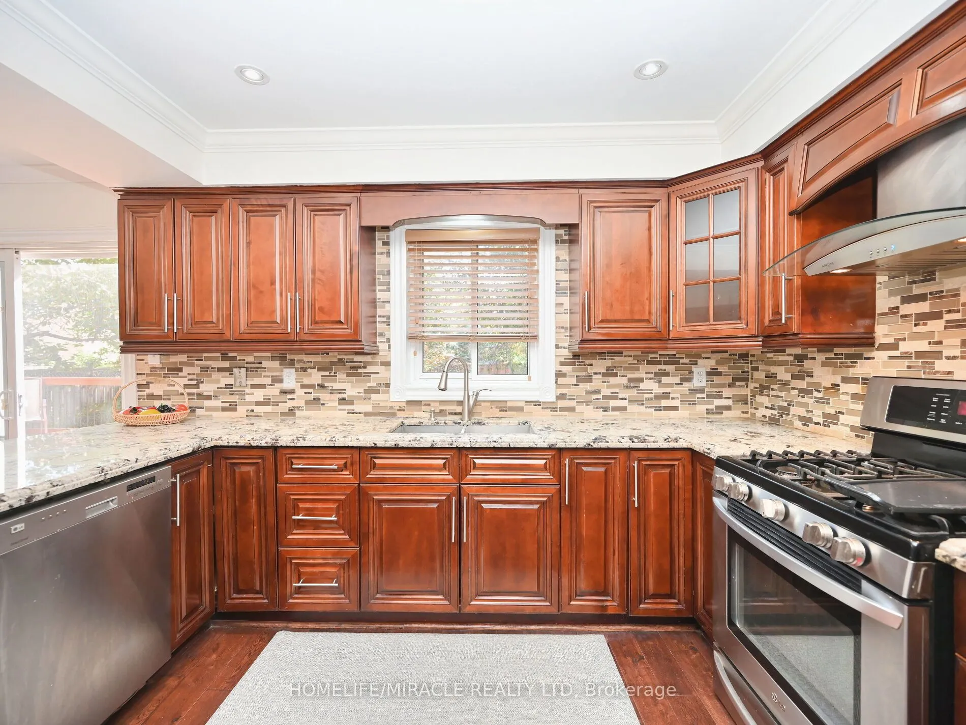 1184 Windsor Hill Boulevard