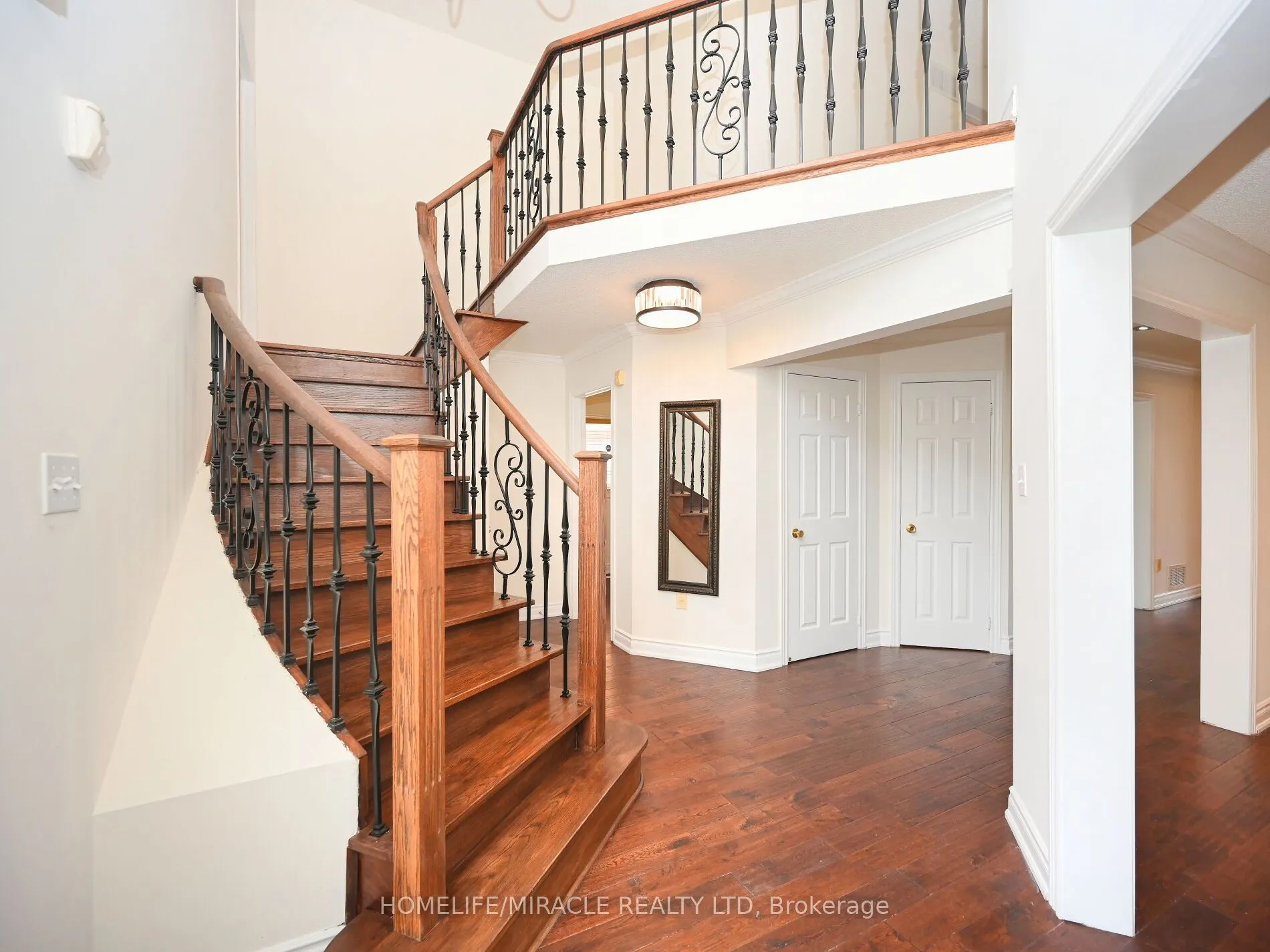 1184 Windsor Hill Boulevard