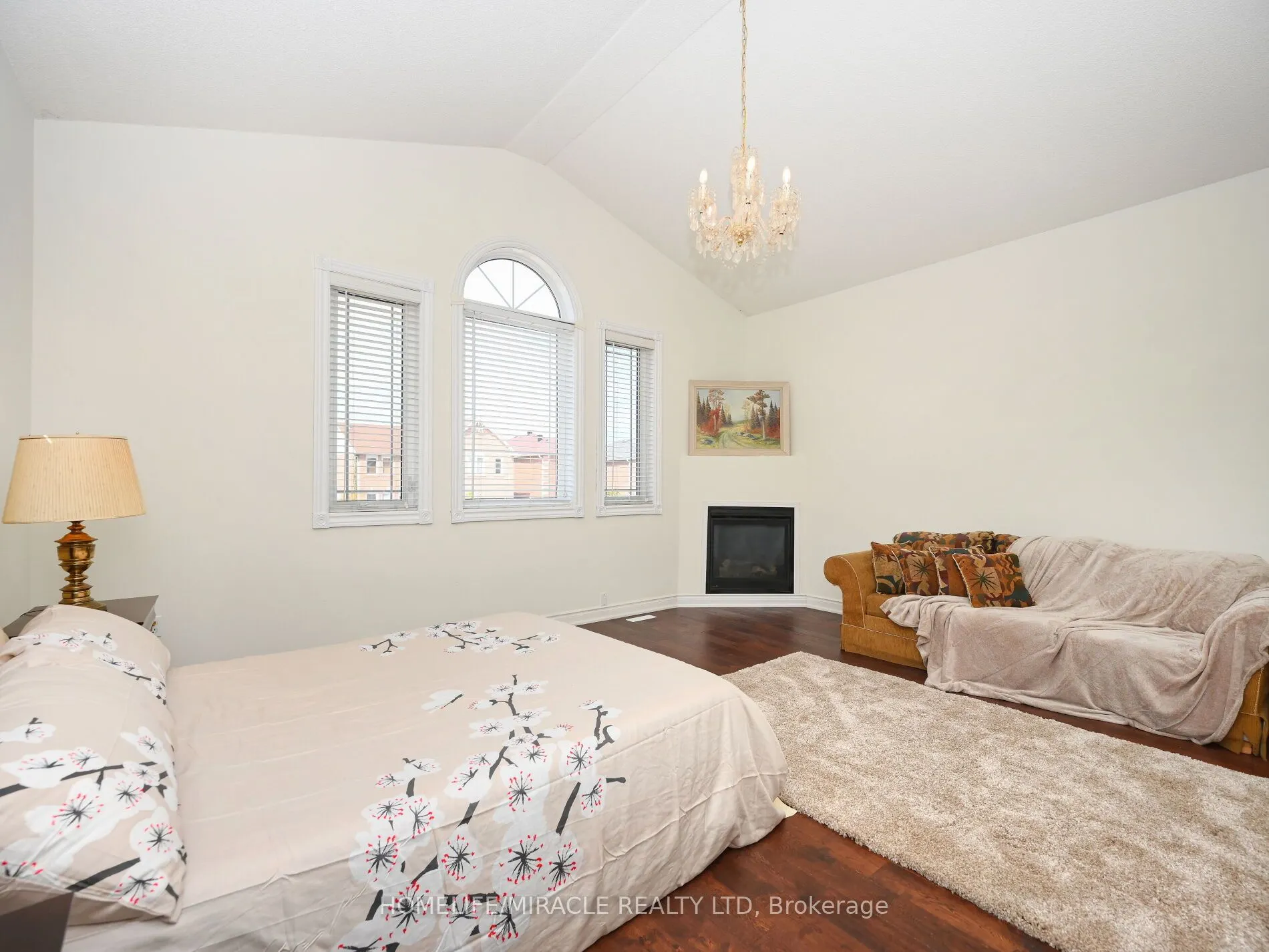 1184 Windsor Hill Boulevard