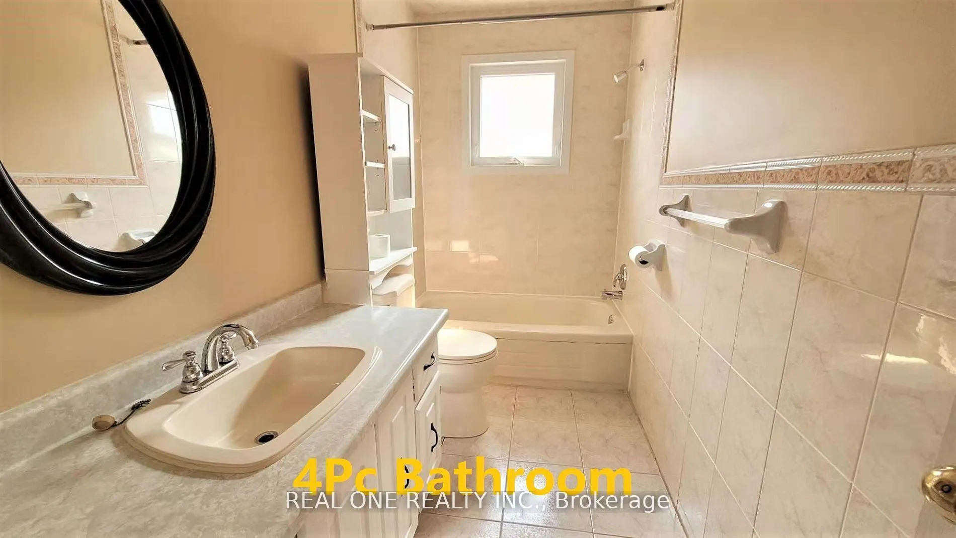 2405 Benedet Drive, #Upper