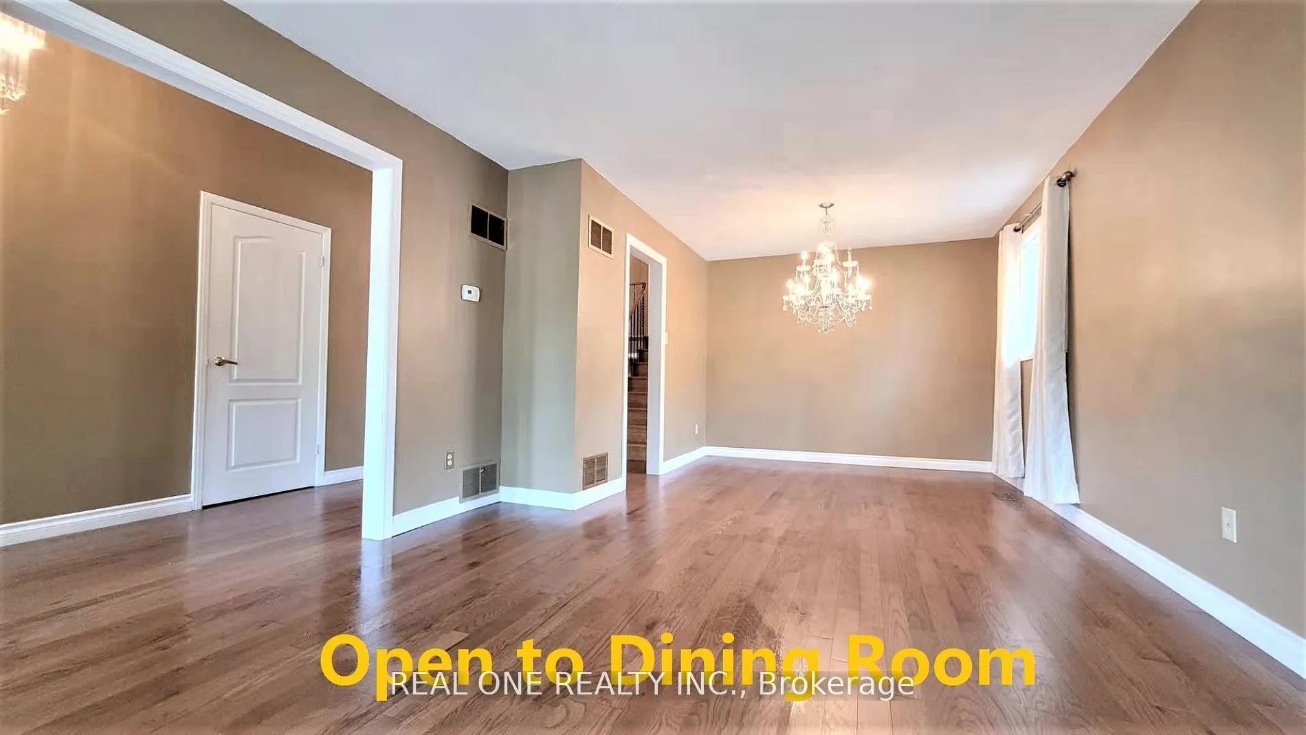 2405 Benedet Drive, #Upper