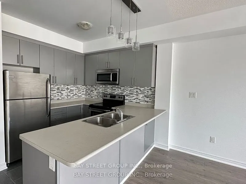 2333 Sawgrass Drive, #305