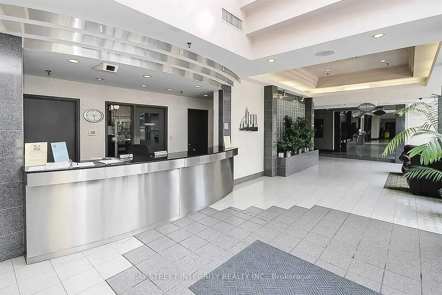 265 Enfield Place, #1011