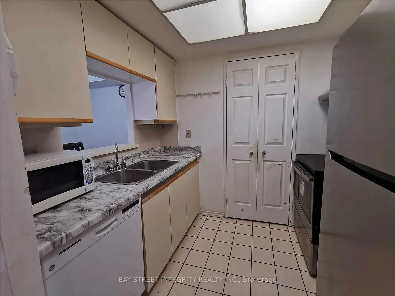 265 Enfield Place, #1011