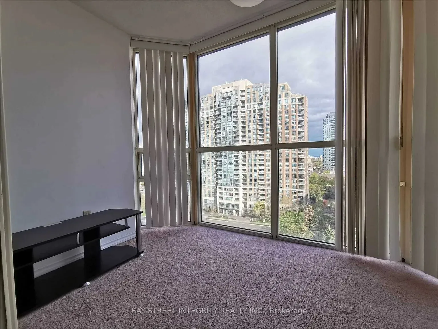 265 Enfield Place, #1011