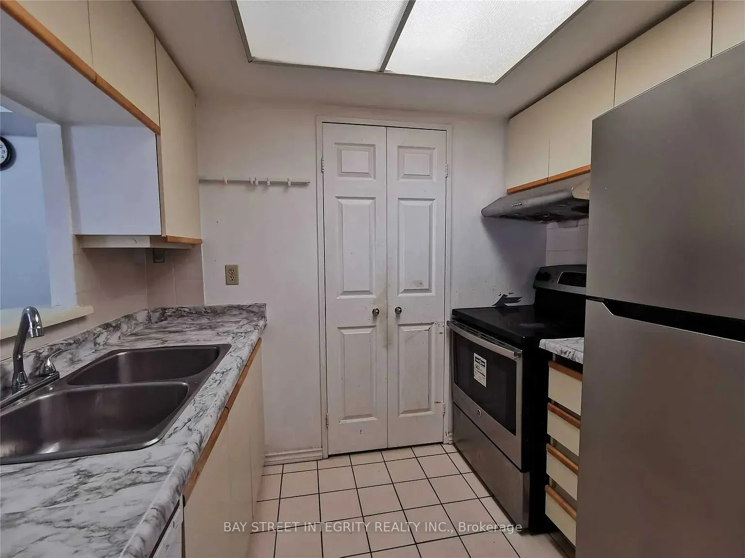 265 Enfield Place, #1011