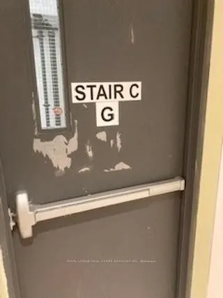 2300 St Clair Avenue W, #106