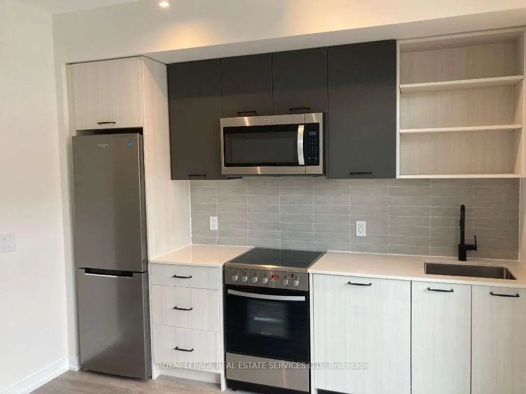 2300 St Clair Avenue W, #106