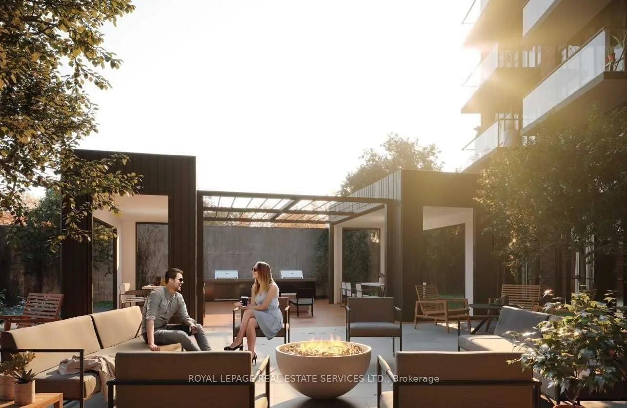 2300 St Clair Avenue W, #106