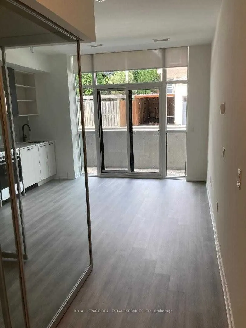 2300 St Clair Avenue W, #106