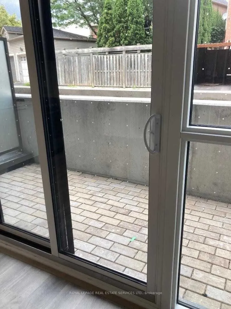 2300 St Clair Avenue W, #106