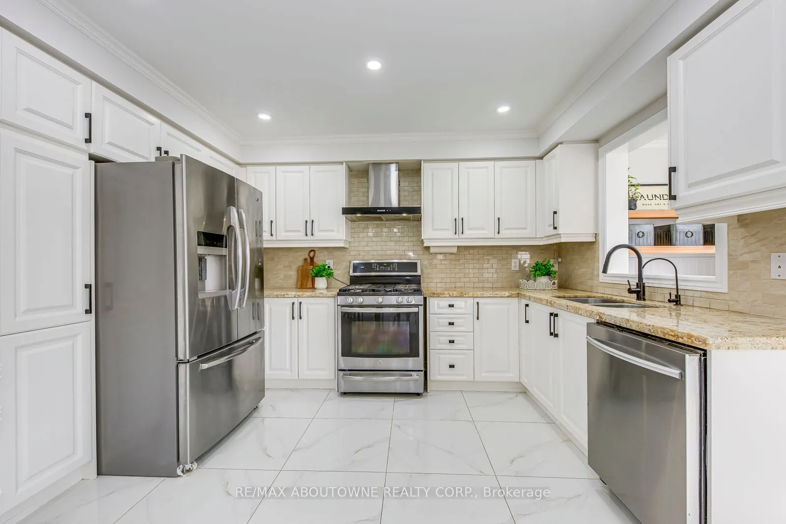 3100 Robert Brown Boulevard