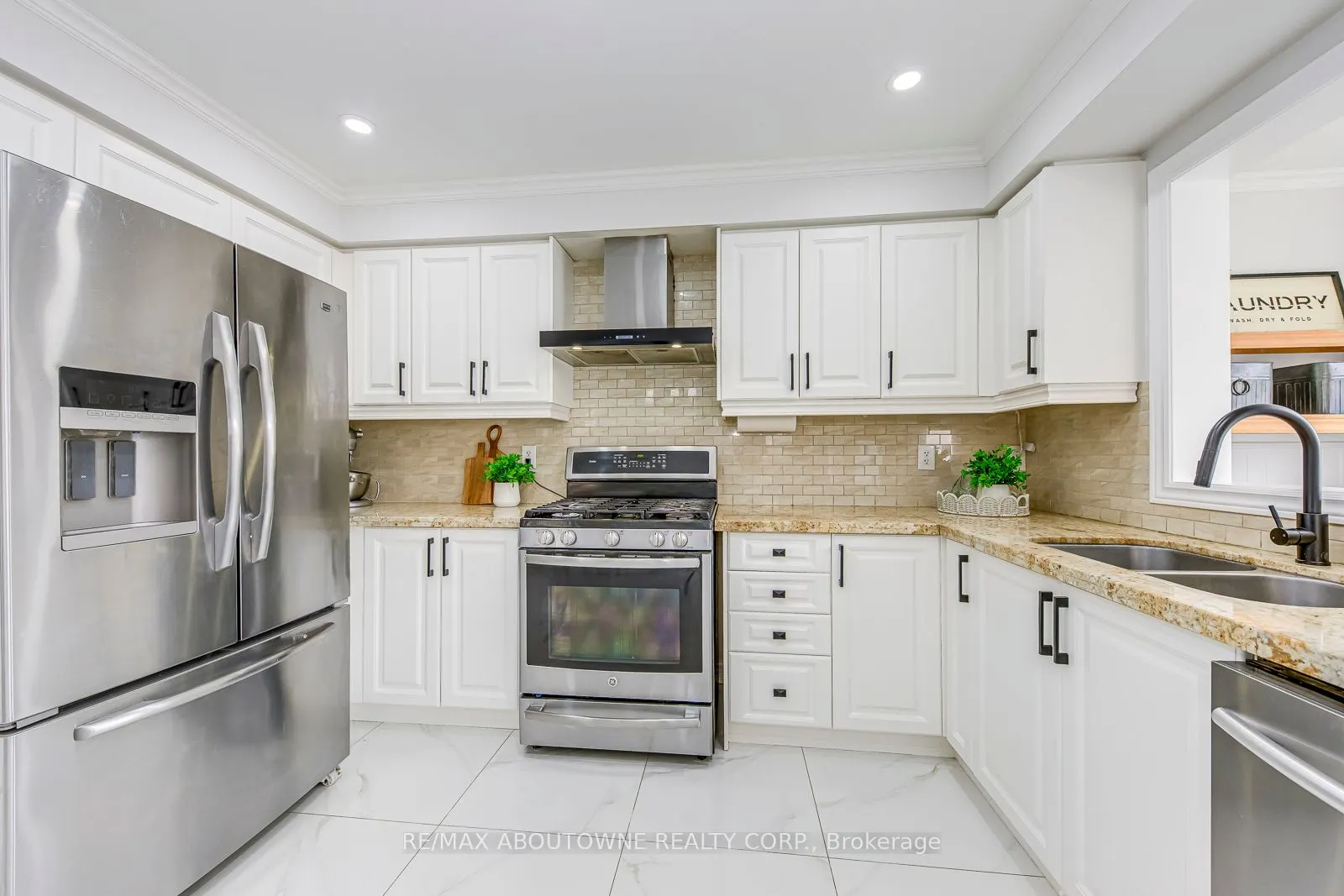 3100 Robert Brown Boulevard