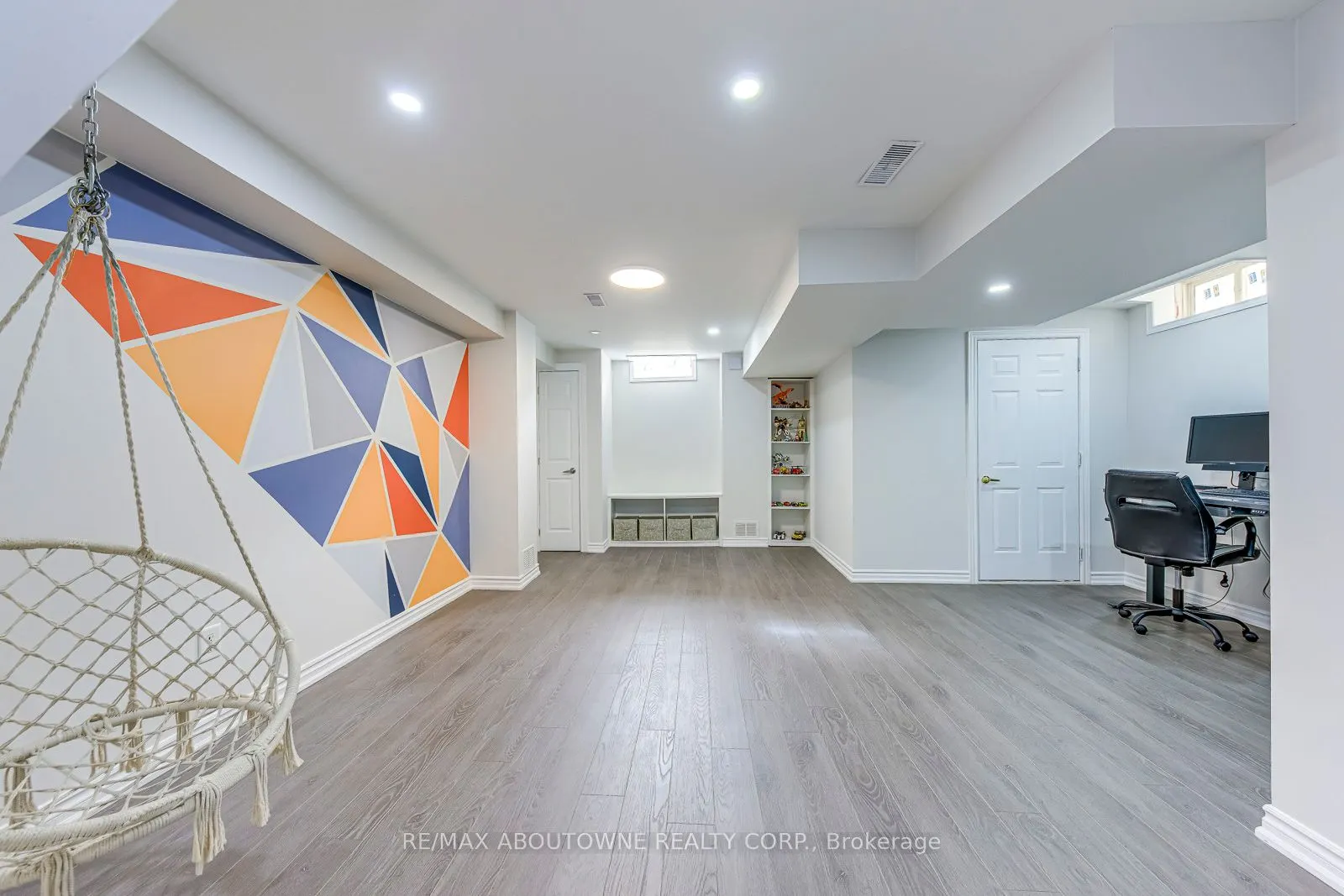 3100 Robert Brown Boulevard