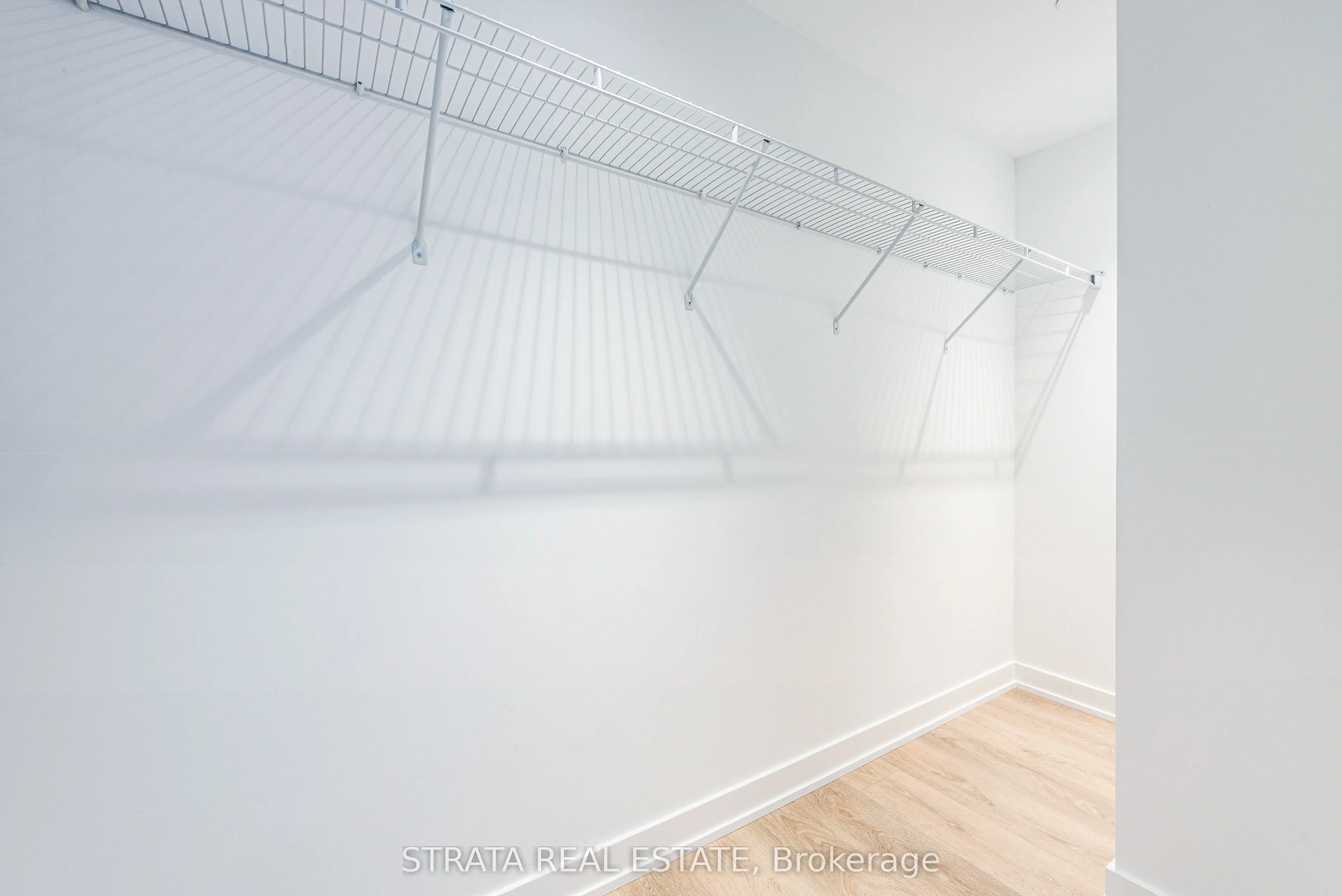 1037 The Queensway Avenue, #515