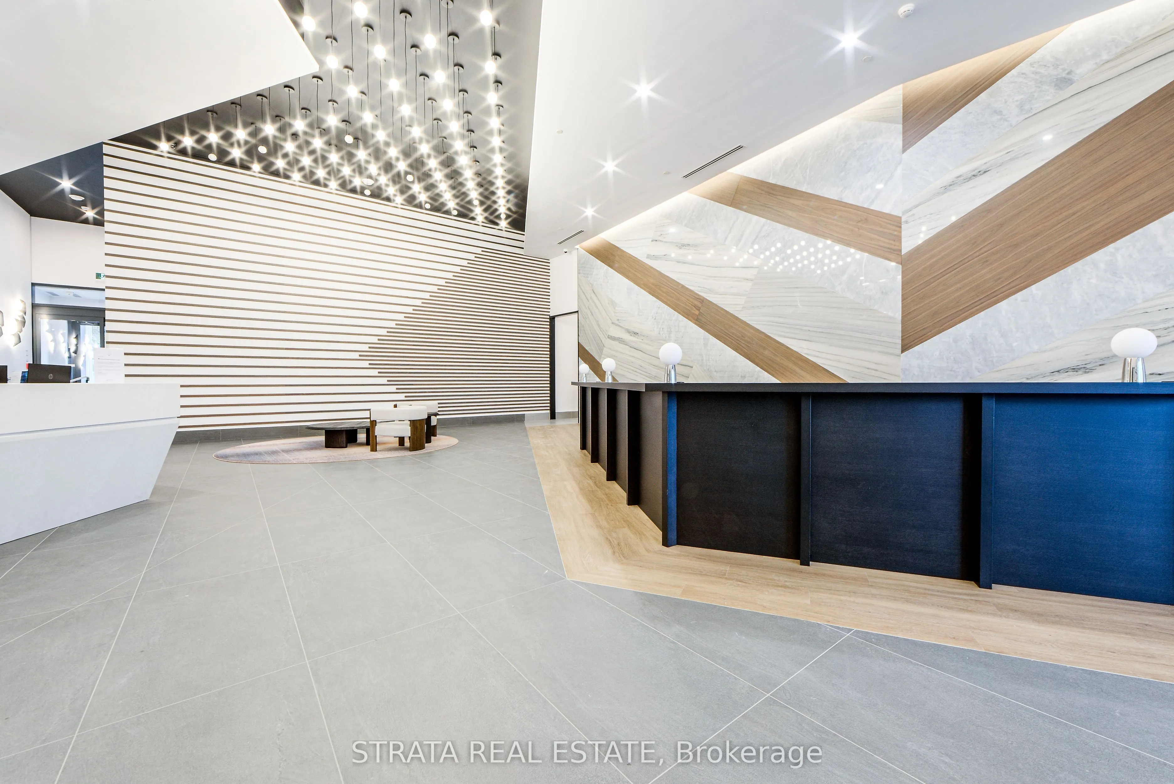 1037 The Queensway Avenue, #515