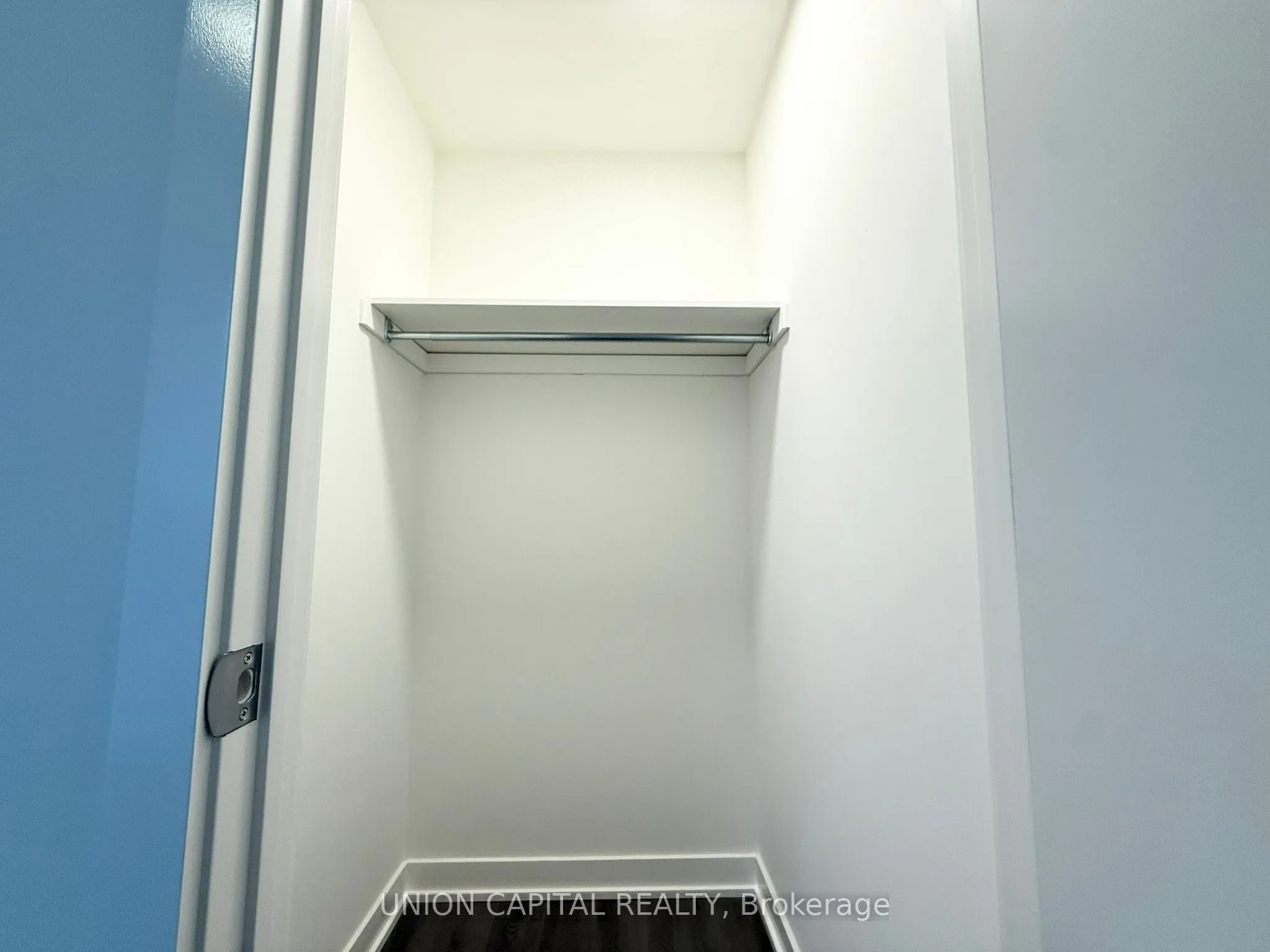 3071 Trafalgar Road, #704