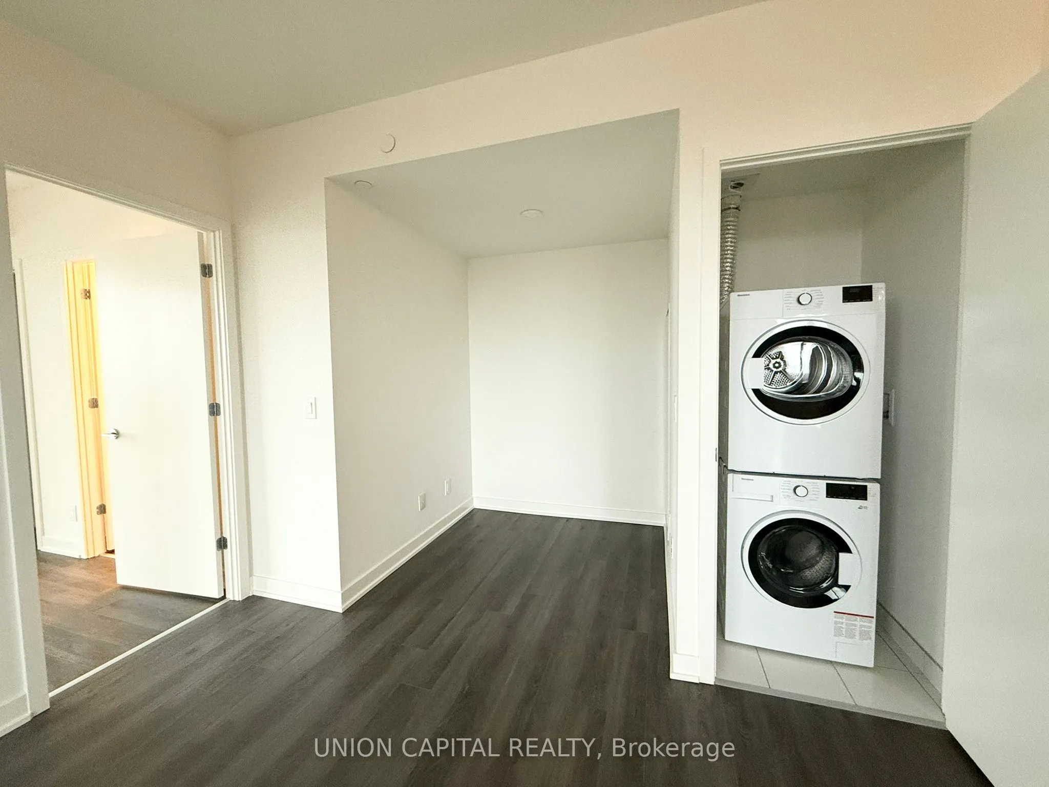 3071 Trafalgar Road, #704