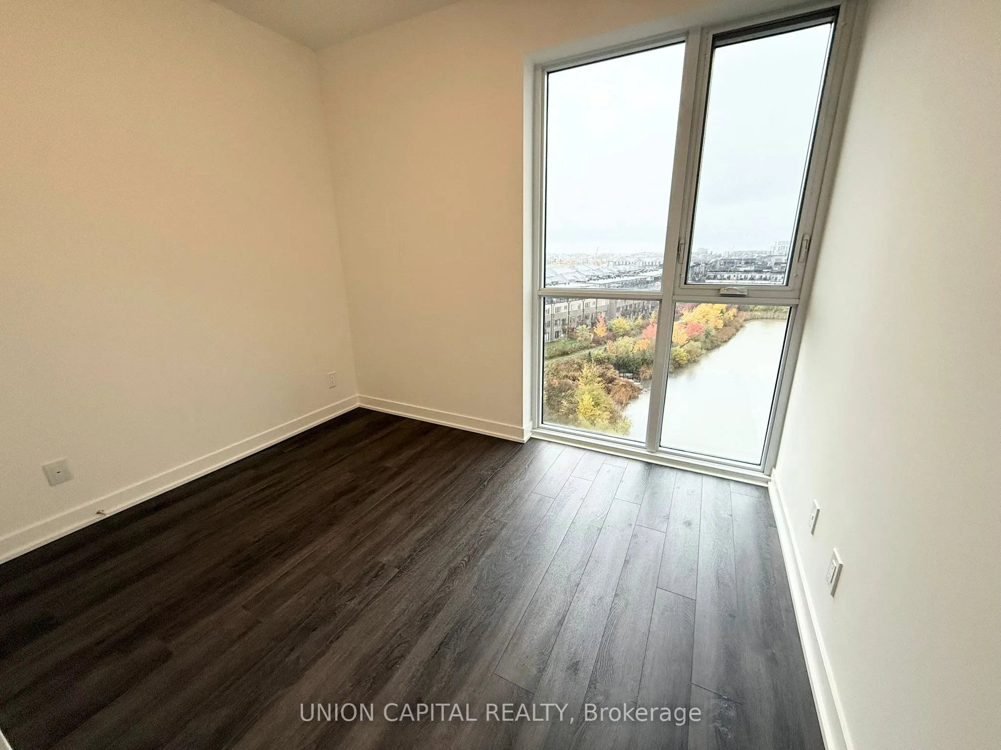 3071 Trafalgar Road, #704