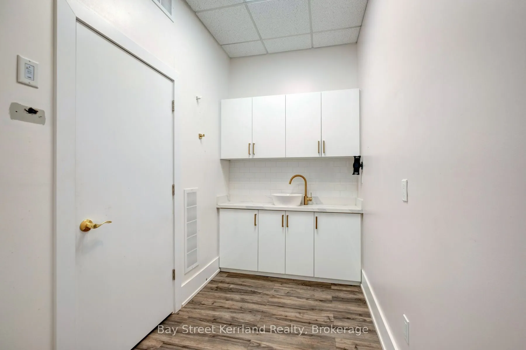 3083 George Savage Avenue