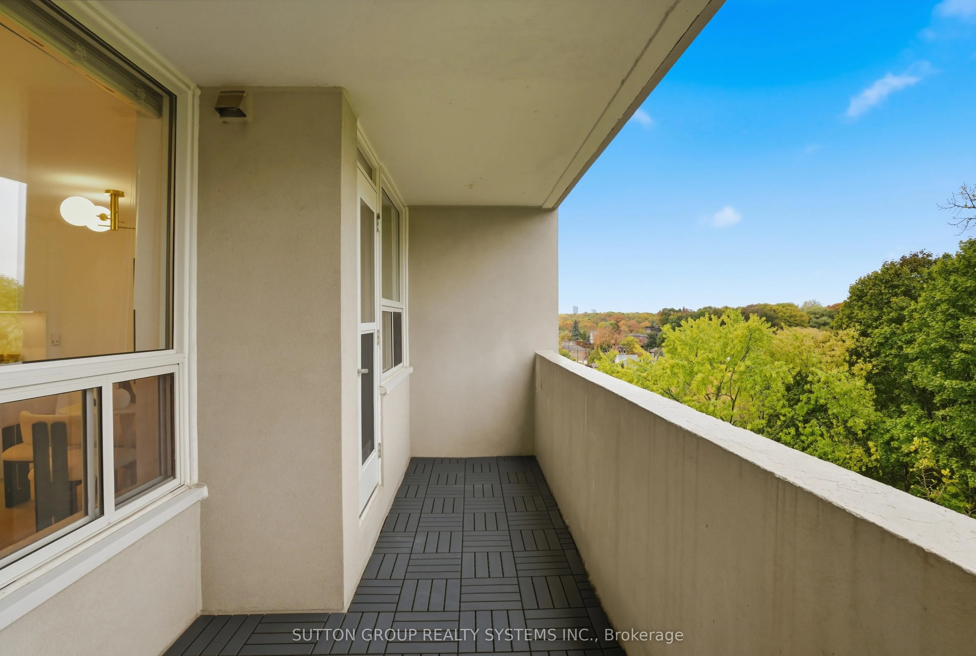 65 Southport Street, #904