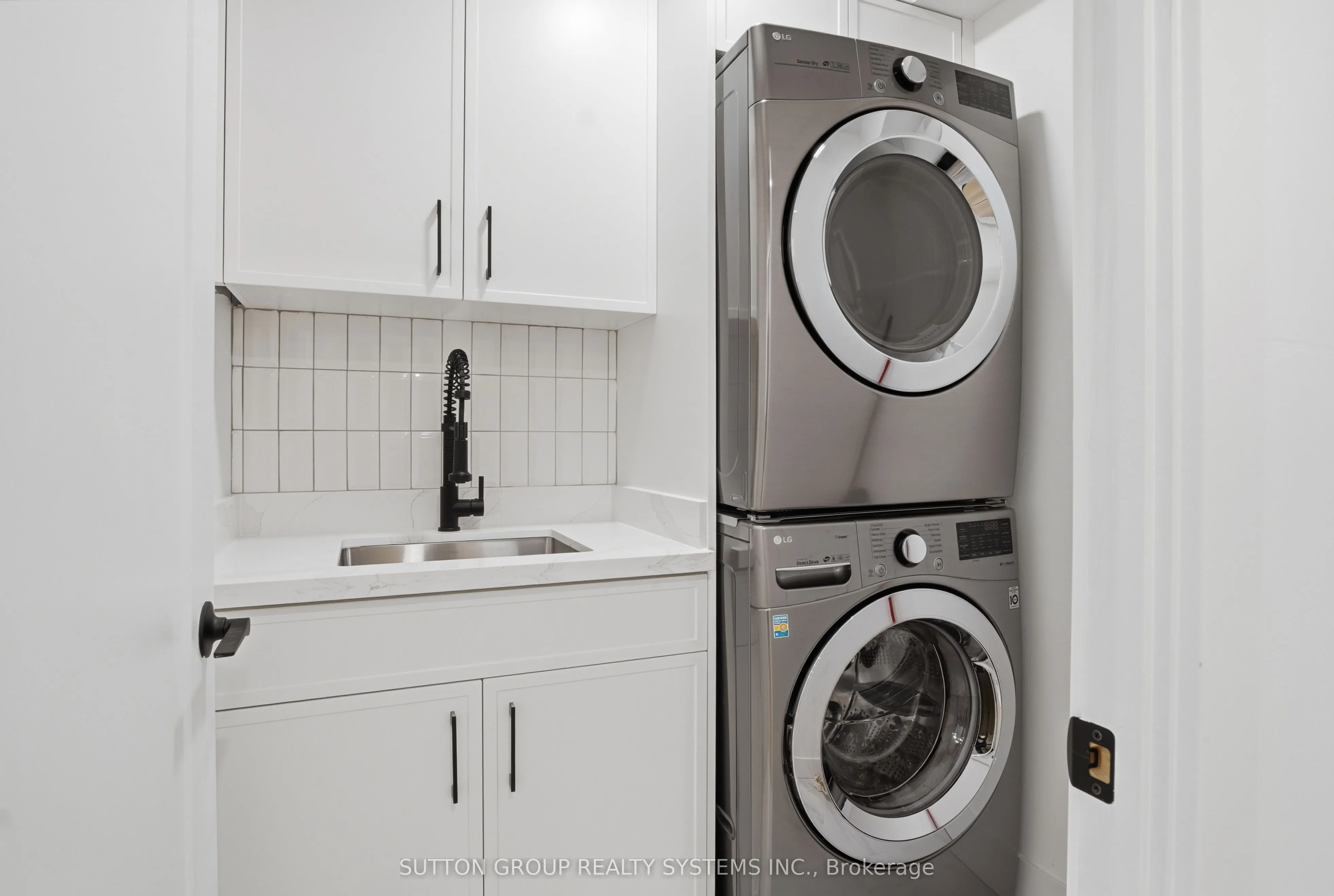 65 Southport Street, #904