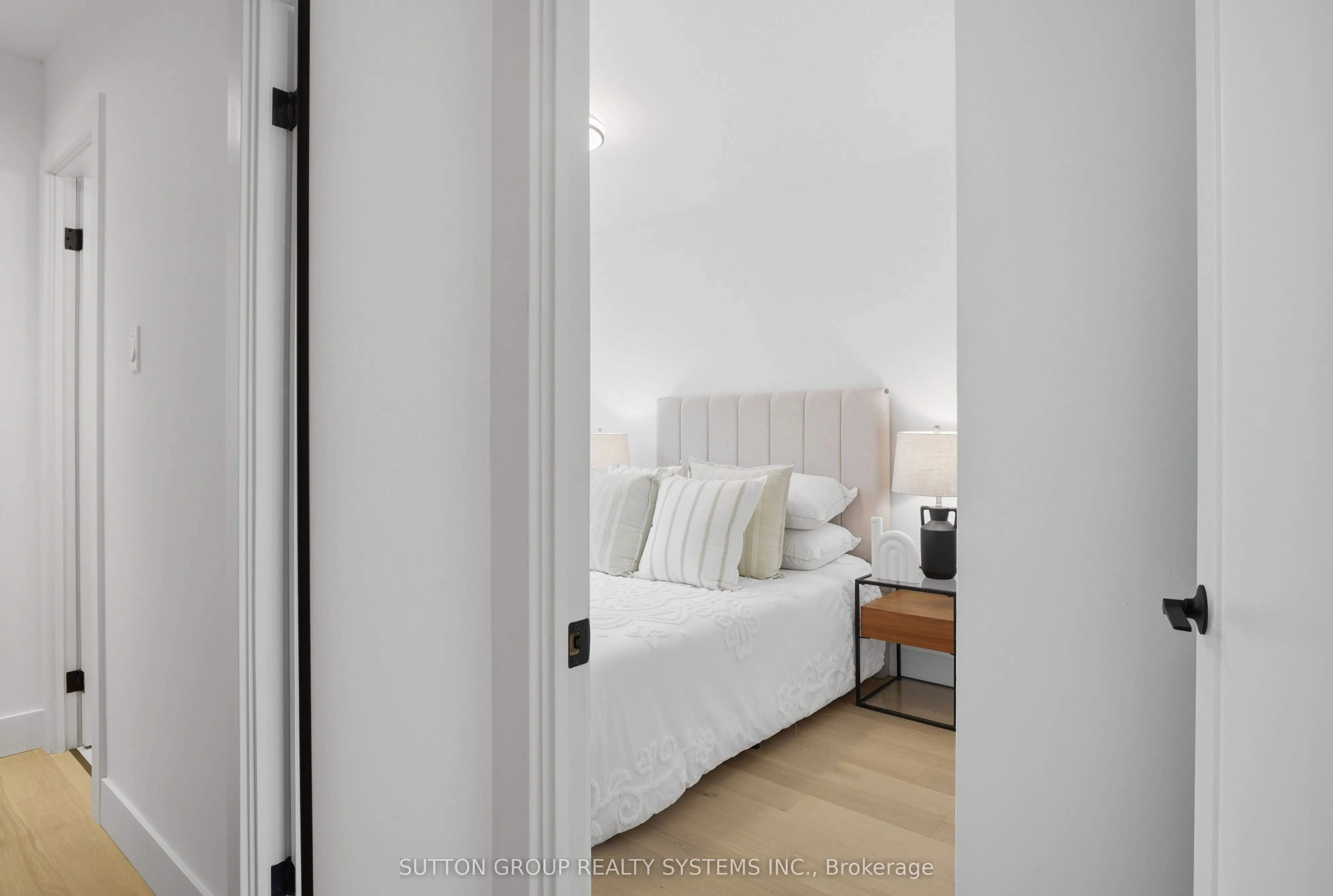 65 Southport Street, #904