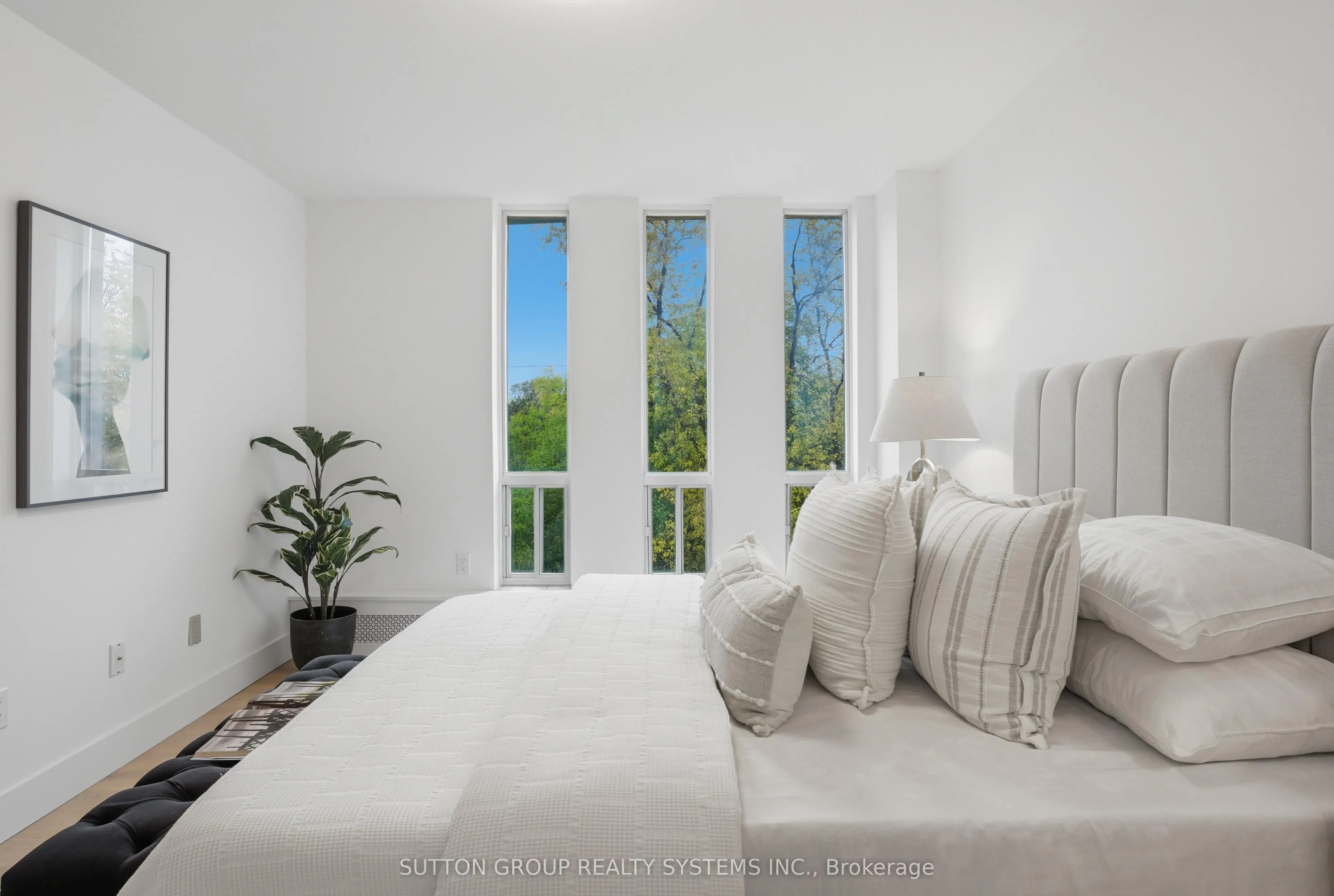 65 Southport Street, #904