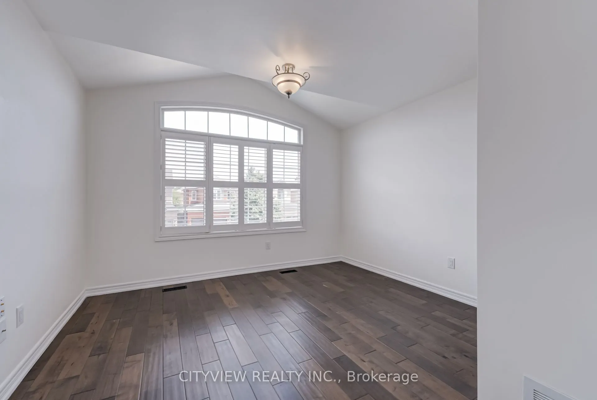 5842 Terrapark Trail