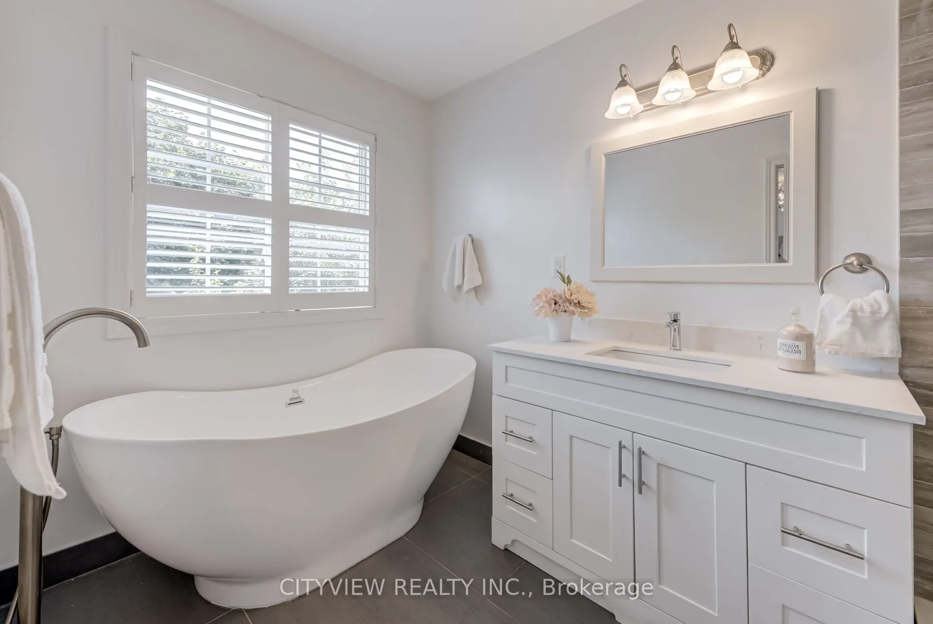 5842 Terrapark Trail