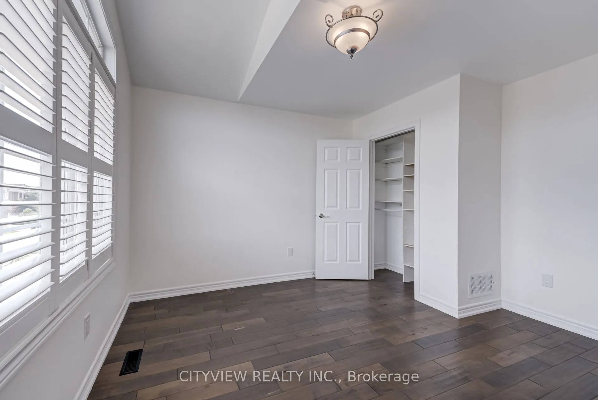 5842 Terrapark Trail