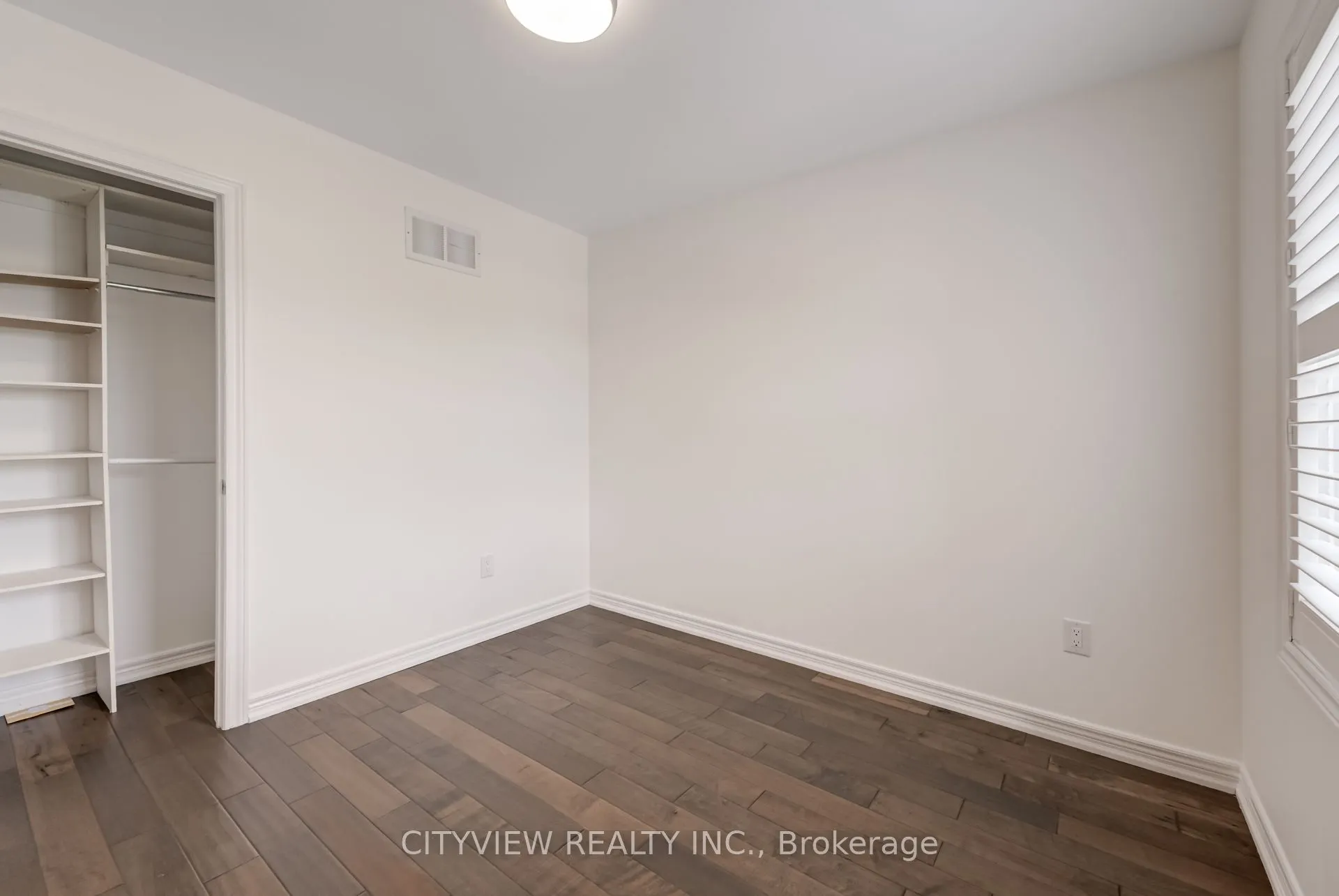 5842 Terrapark Trail