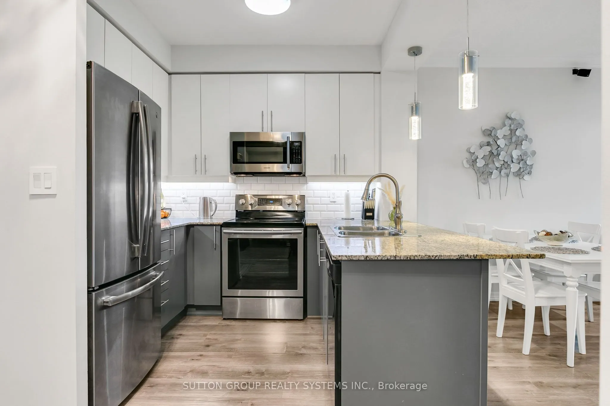 245 Dalesford Road, #303