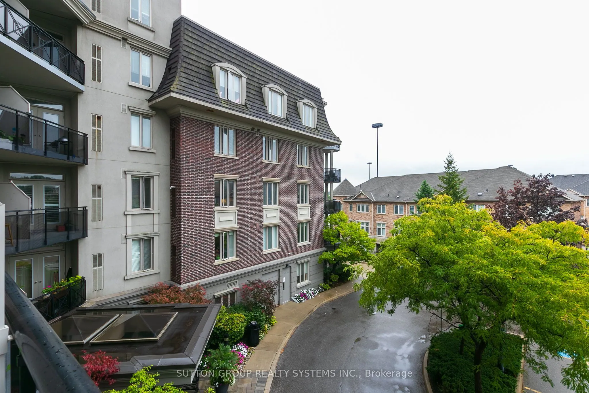 245 Dalesford Road, #303