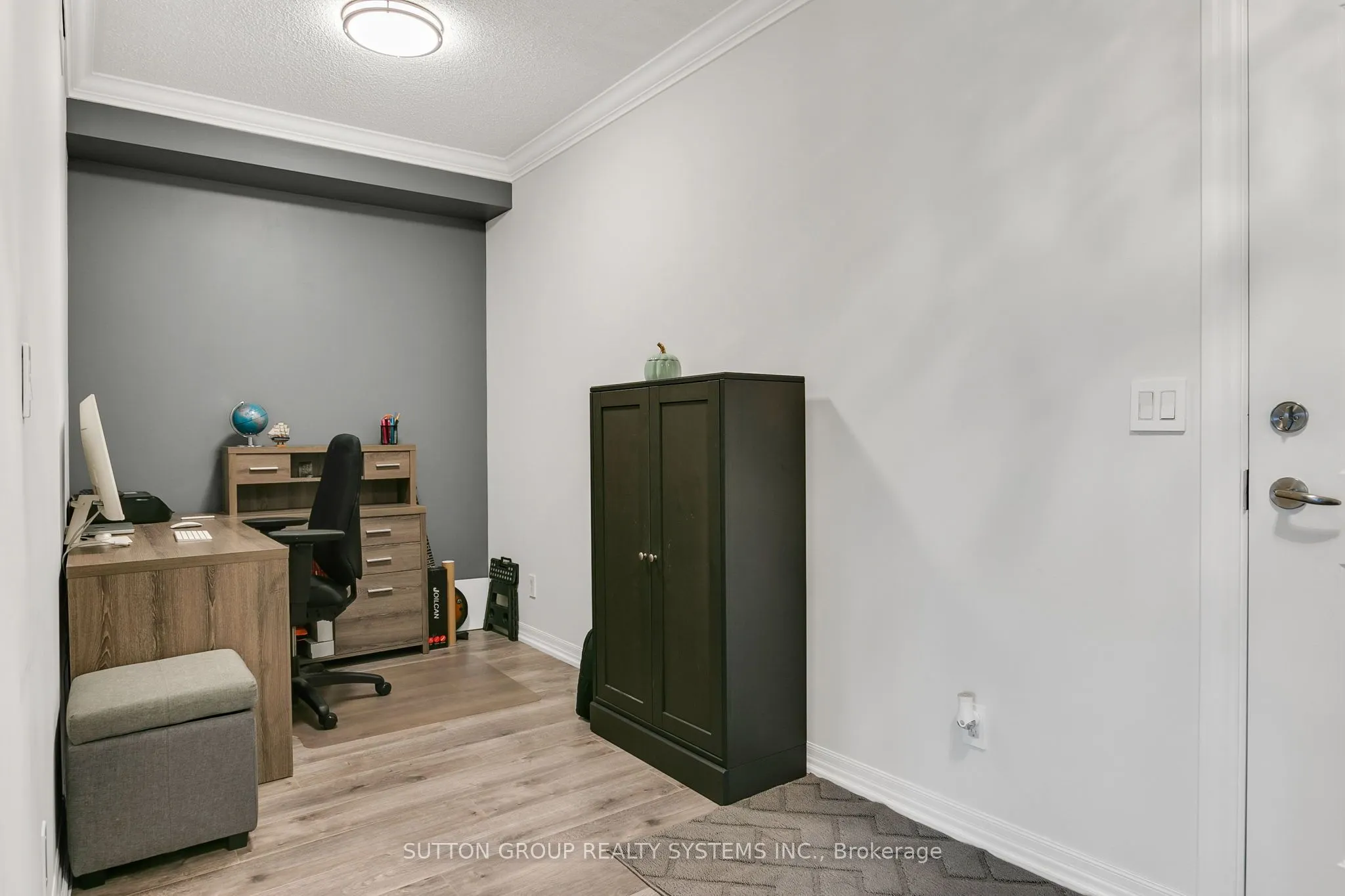 245 Dalesford Road, #303