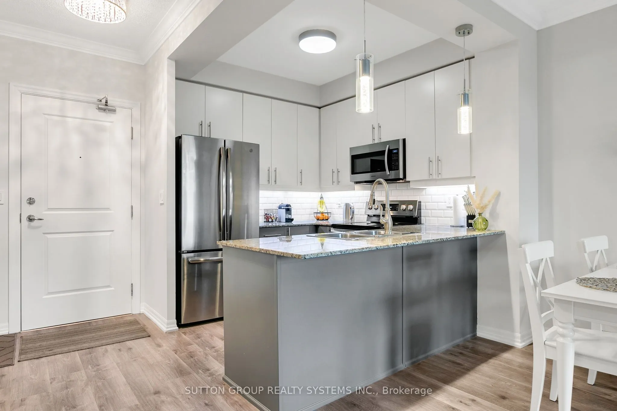 245 Dalesford Road, #303