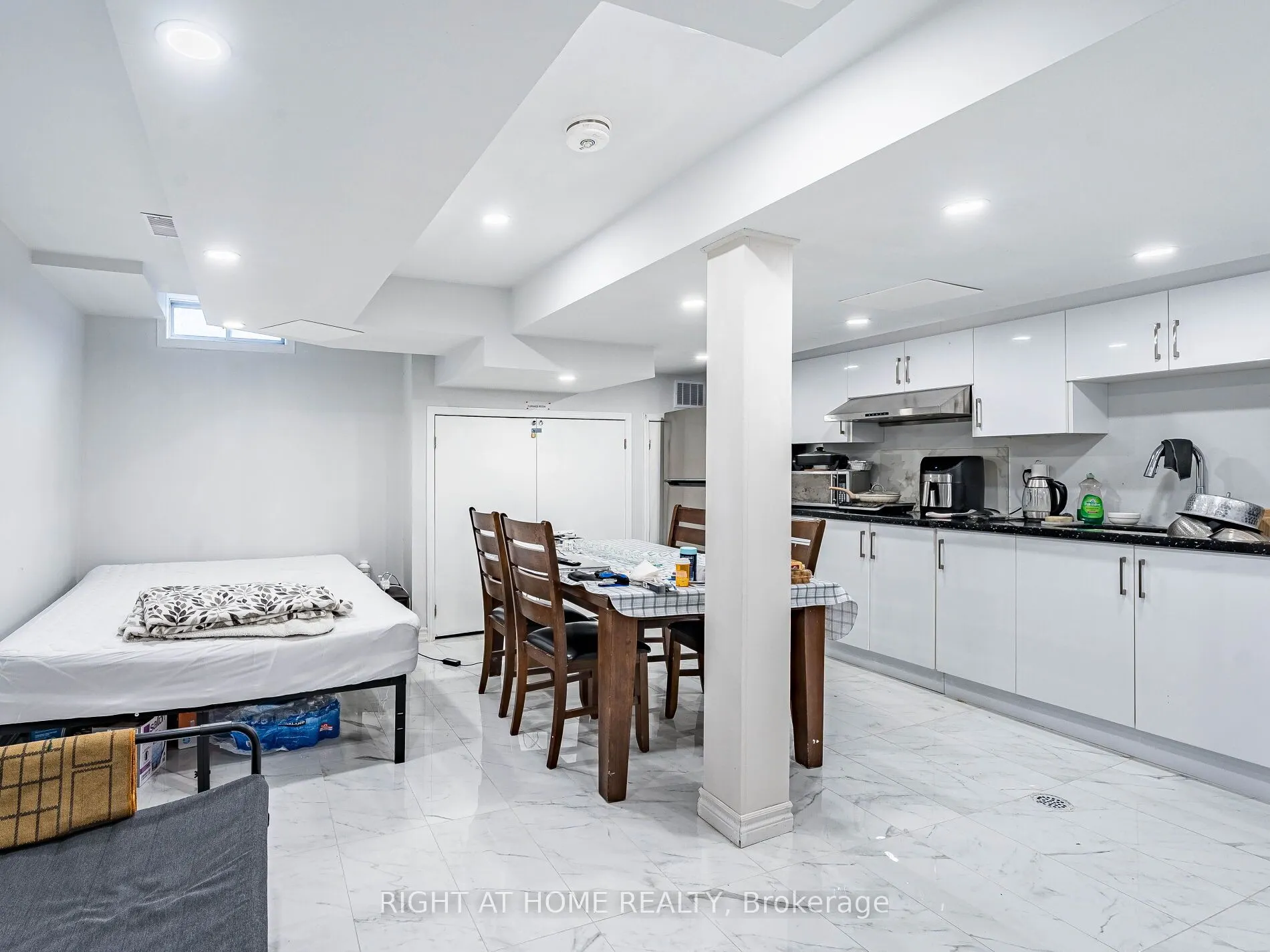 1156 PRESTONWOOD Crescent